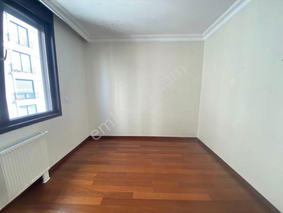 Boş... Erenköy İstasyonda Boş Balkon Giyinme Odalı 170 M2 4+1 - Görsel 13