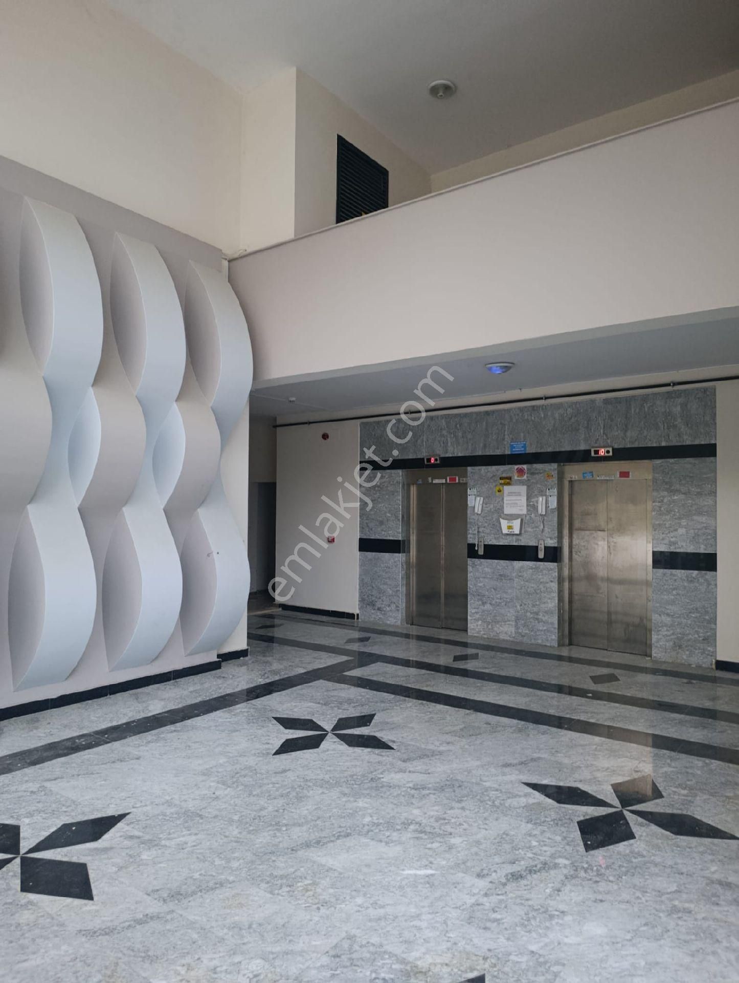 Gültepede Cadde Üstü Takaslı Krediye Uygun Satlık