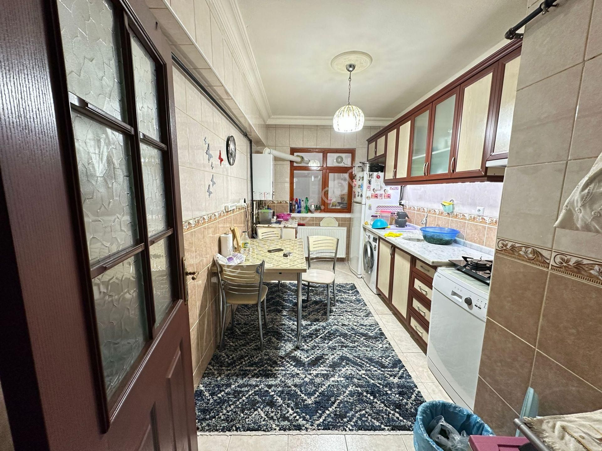 Karakaya Mahallesi'nde Kat Konumunda 3+1 Daire! - Görsel 2