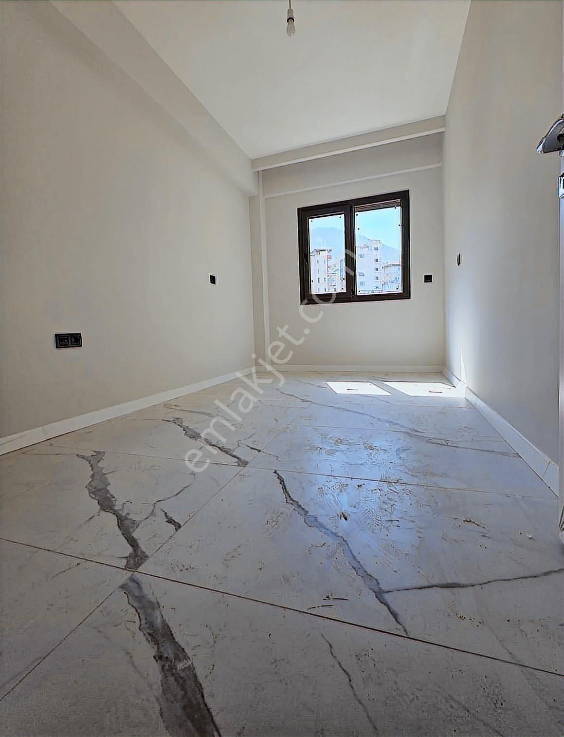 Bağbaşı Mh En Güzel Lokasyonu Olan Pazar Pazarı Yakını 2+1 Daire - Görsel 11