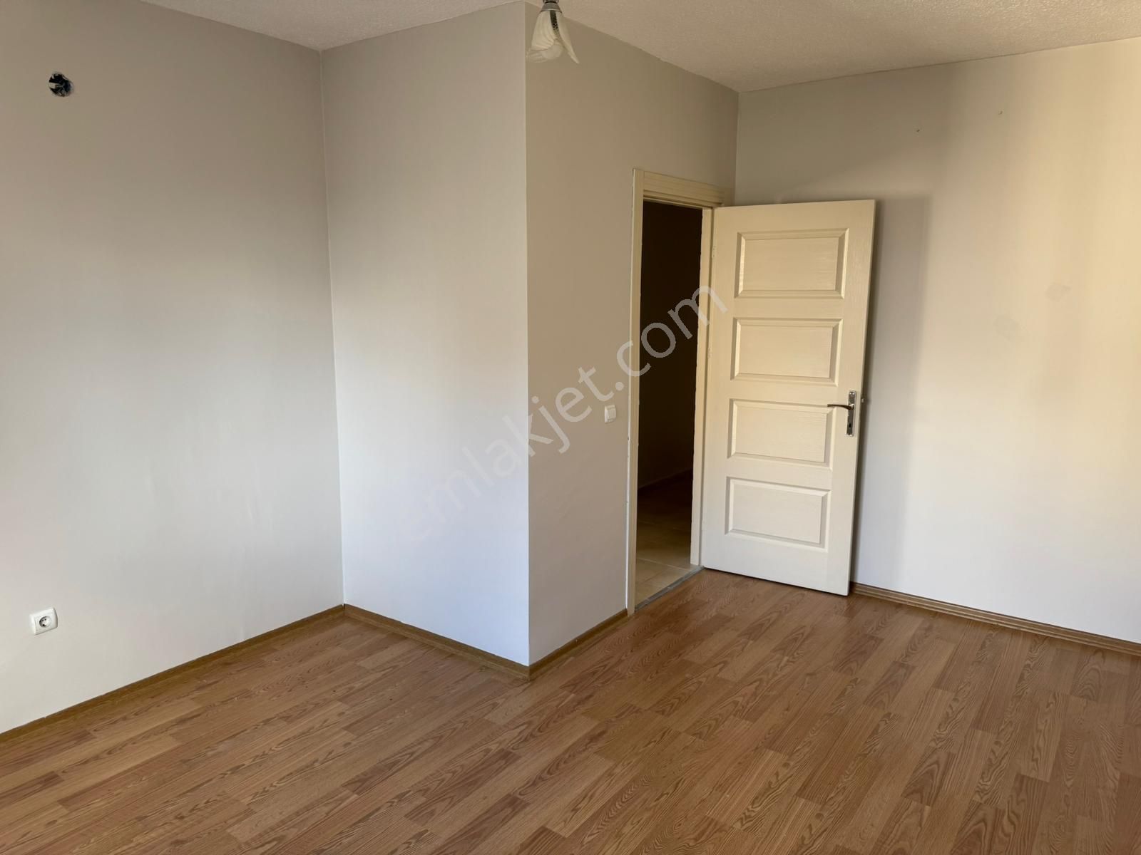 İsa Kavak Gayrimenkul’den Satılık 2+1 Daire – Meram/yenişehir - Görsel 8