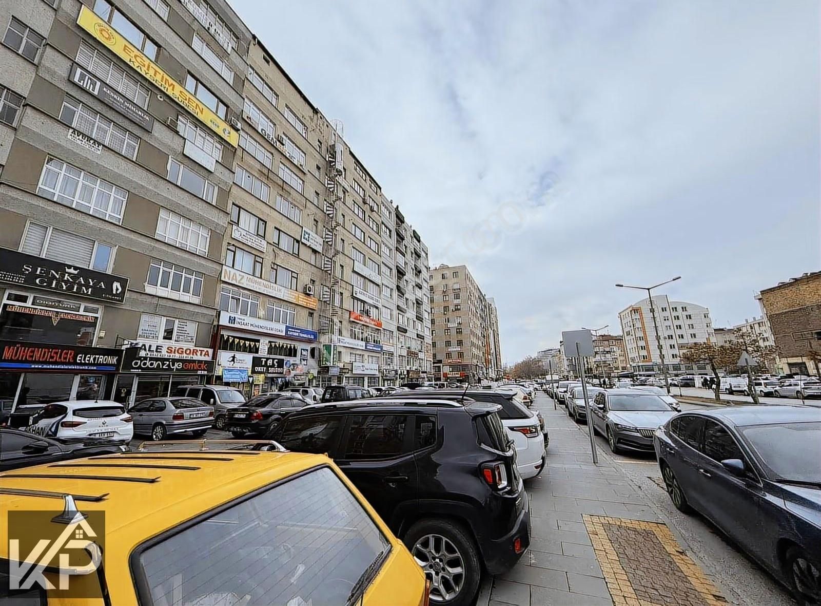 Sahabiye Mahallesi Şehir Merkezinde 1+1 Satılık Ofis - Görsel 9