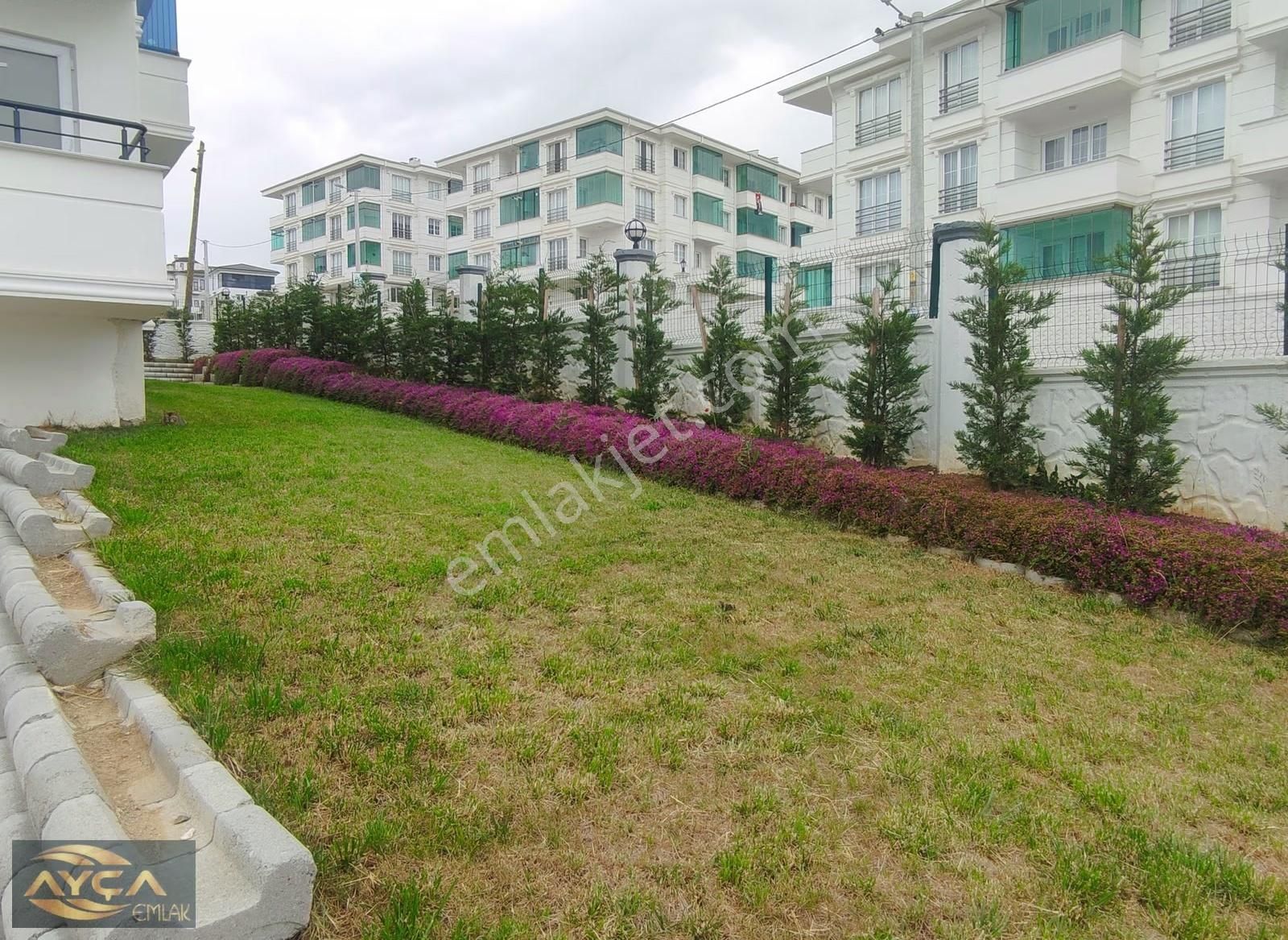 Havuzlu Sit. Ana Caddeye Ve Denize Yakın Ayçadan Kir. 2+1 Daire - Görsel 16