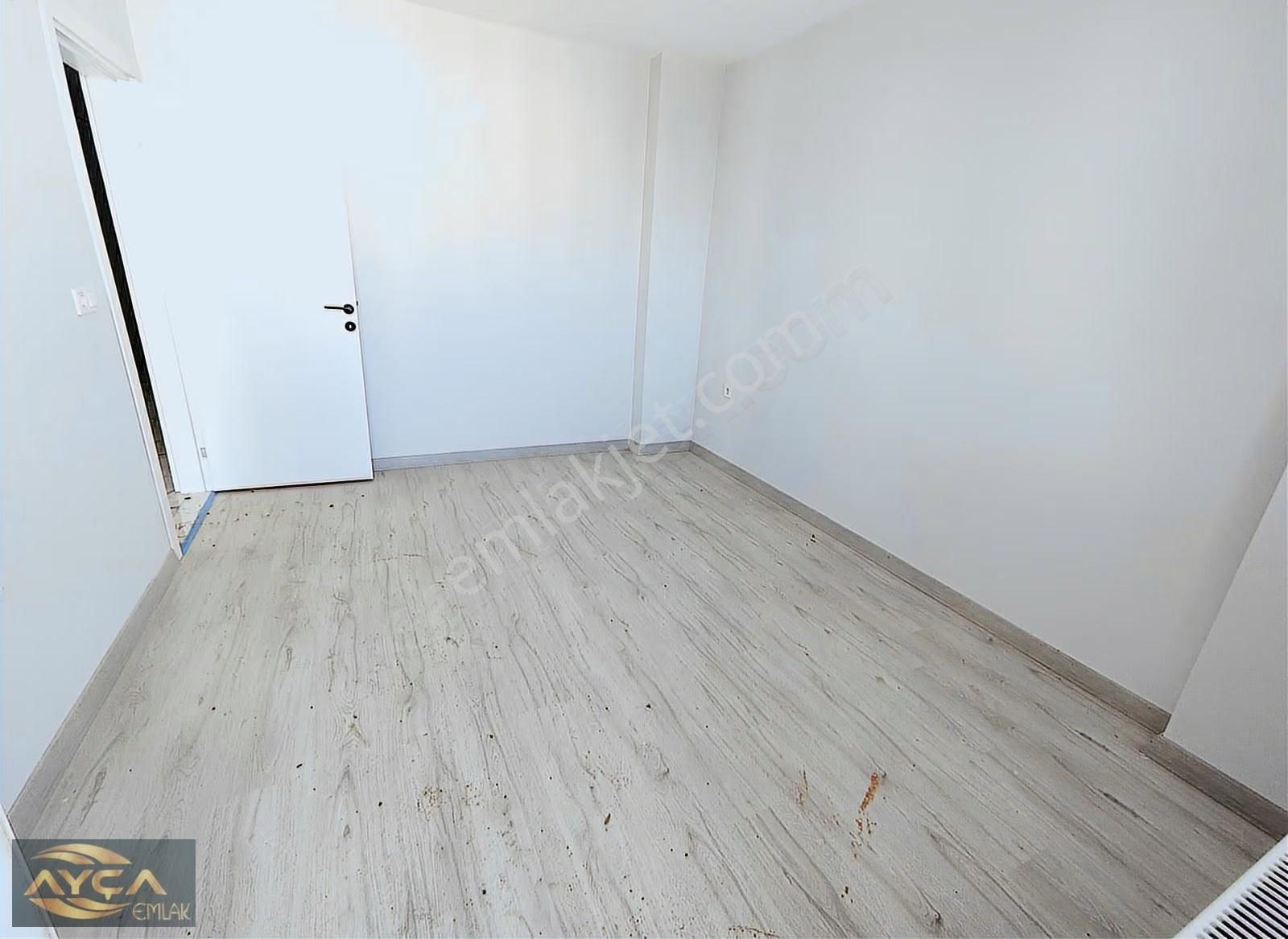 Havuzlu Sit. Ana Caddeye Ve Denize Yakın Ayçadan Kir. 2+1 Daire - Görsel 23