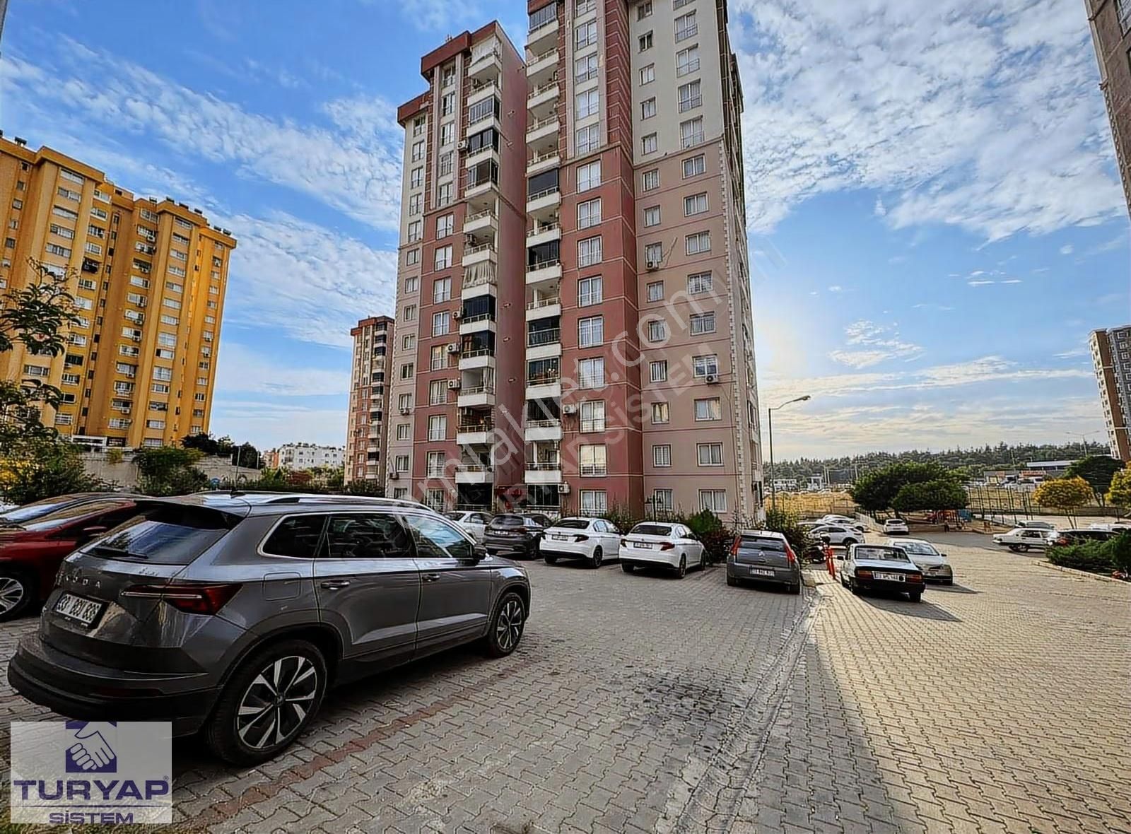 Turyap Sistem'den Korukent'te Havuzlu Site İçi 3+1 Kiralık Daire