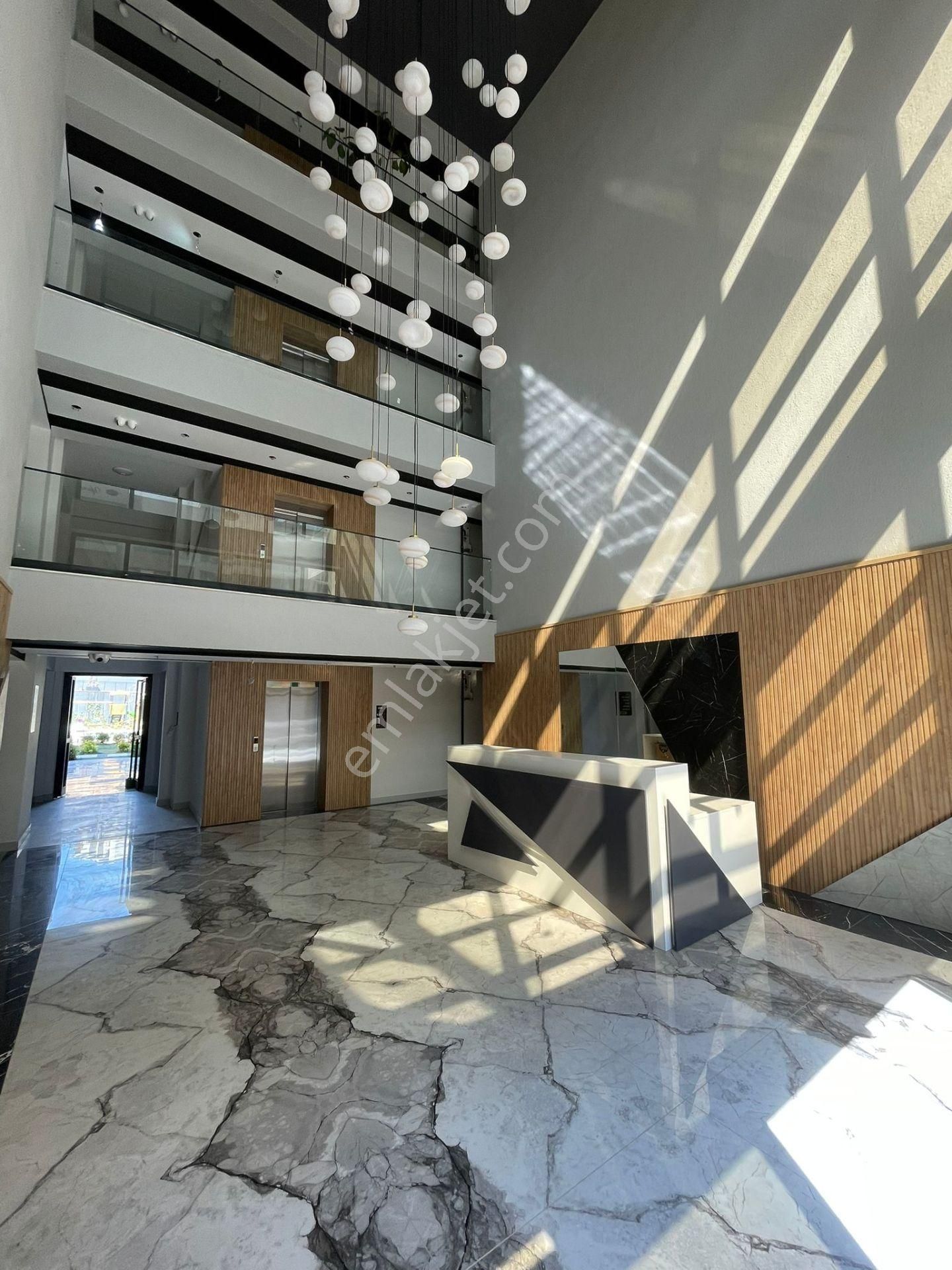 Havuzlu Site İçinde Giyinme Odalı 1+1 Daire - Görsel 5