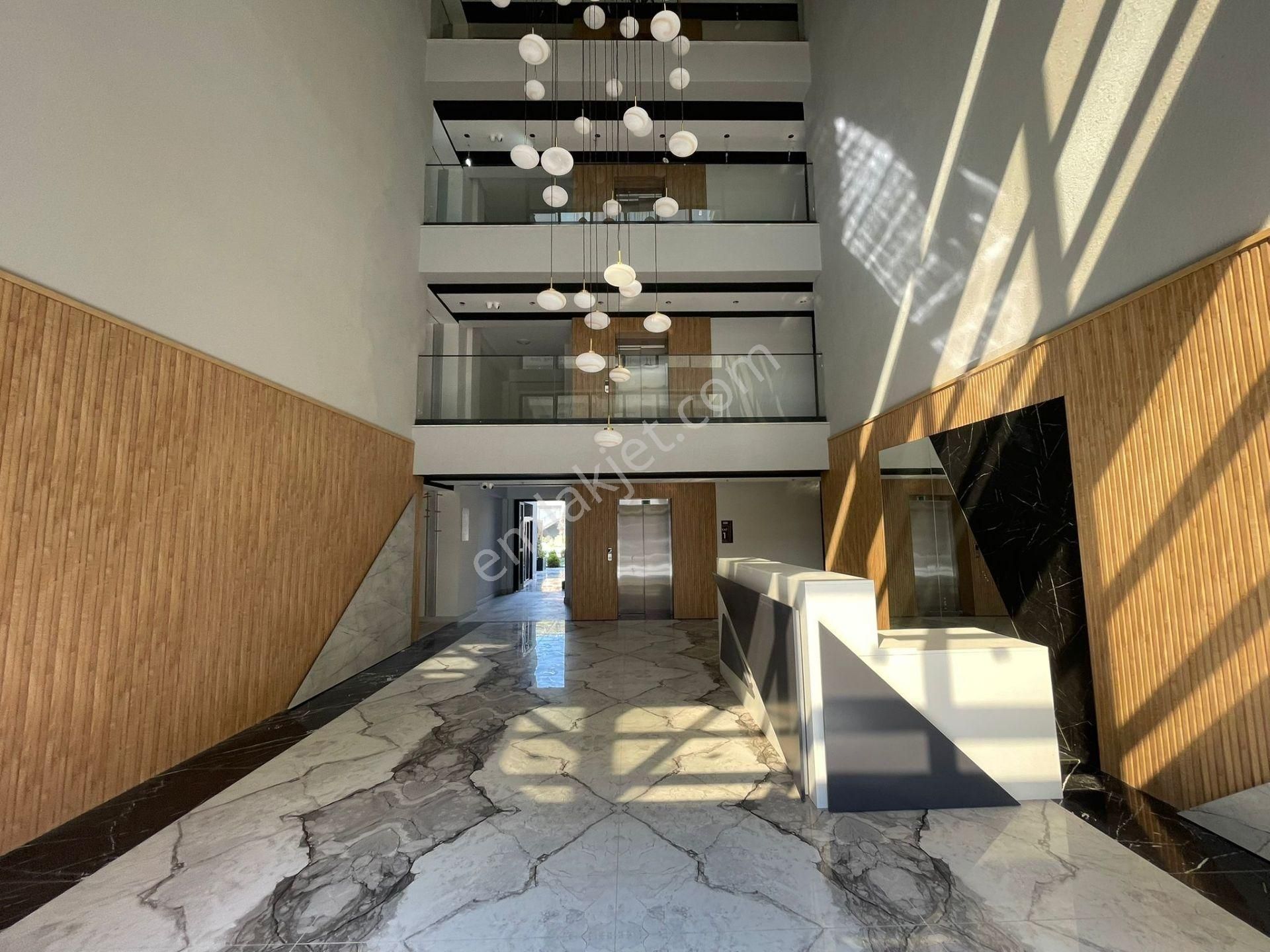 Havuzlu Site İçinde Giyinme Odalı 1+1 Daire - Görsel 8