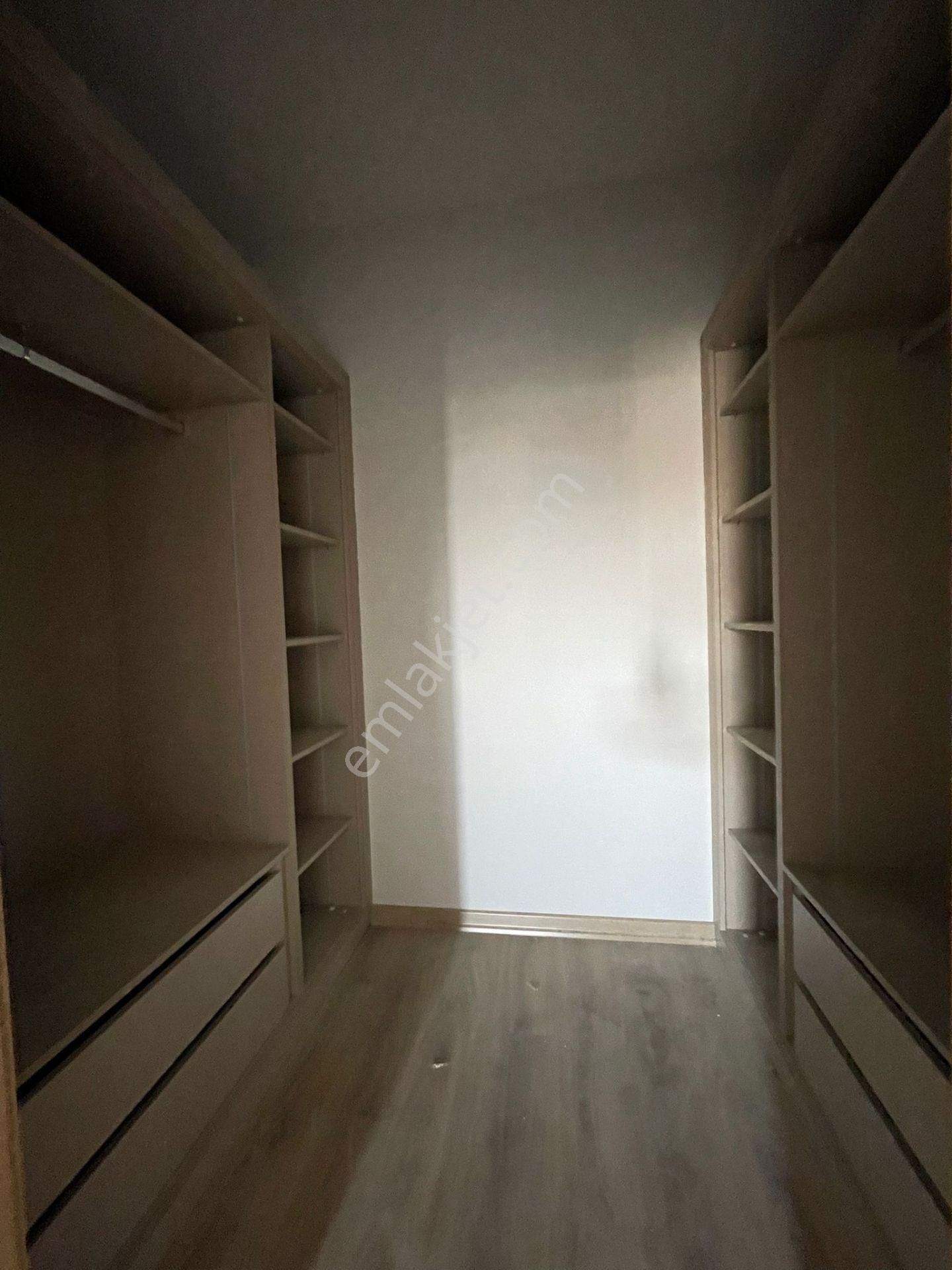 Havuzlu Site İçinde Giyinme Odalı 1+1 Daire - Görsel 25