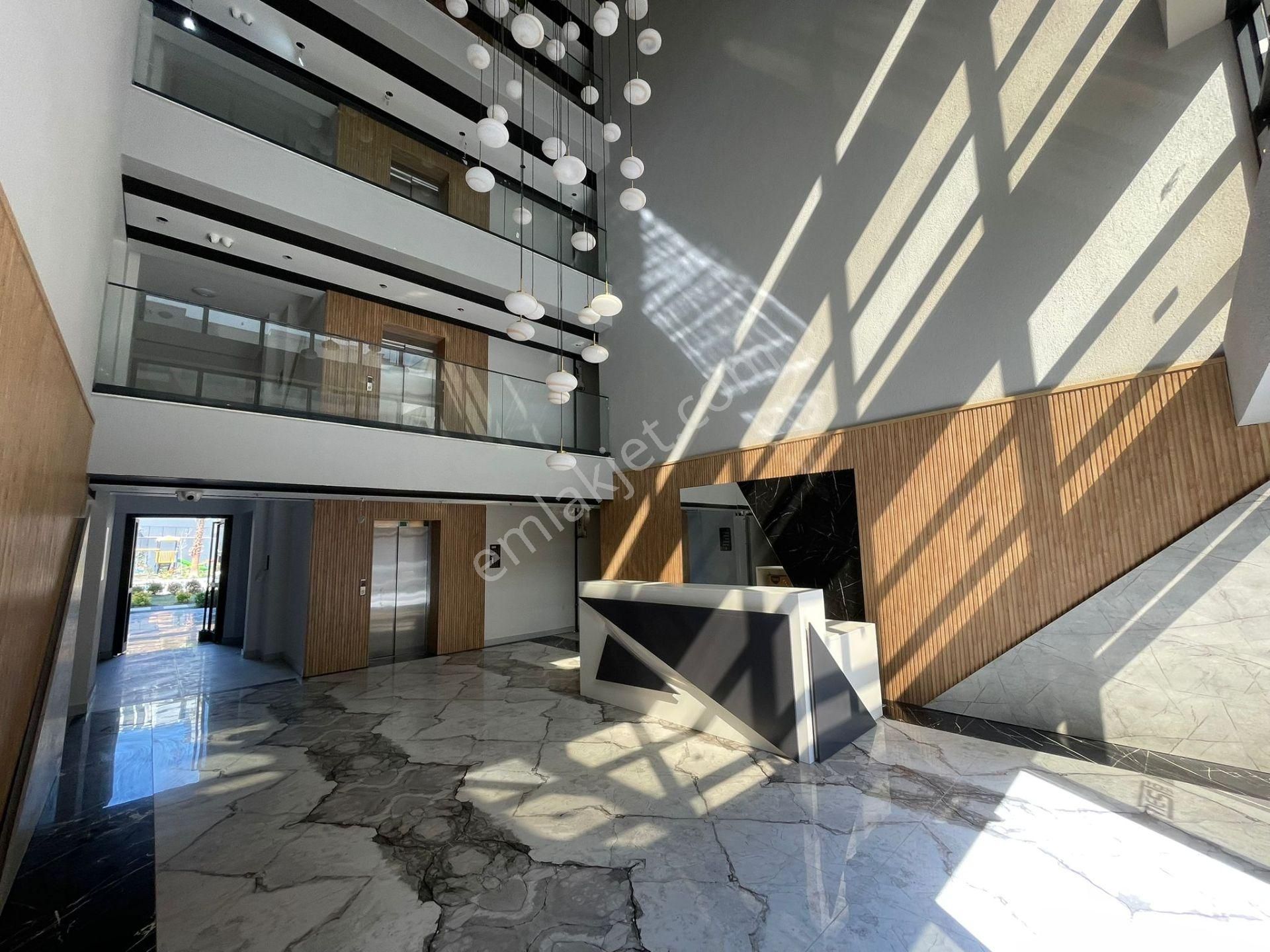 Havuzlu Site İçinde Giyinme Odalı 1+1 Daire - Görsel 4