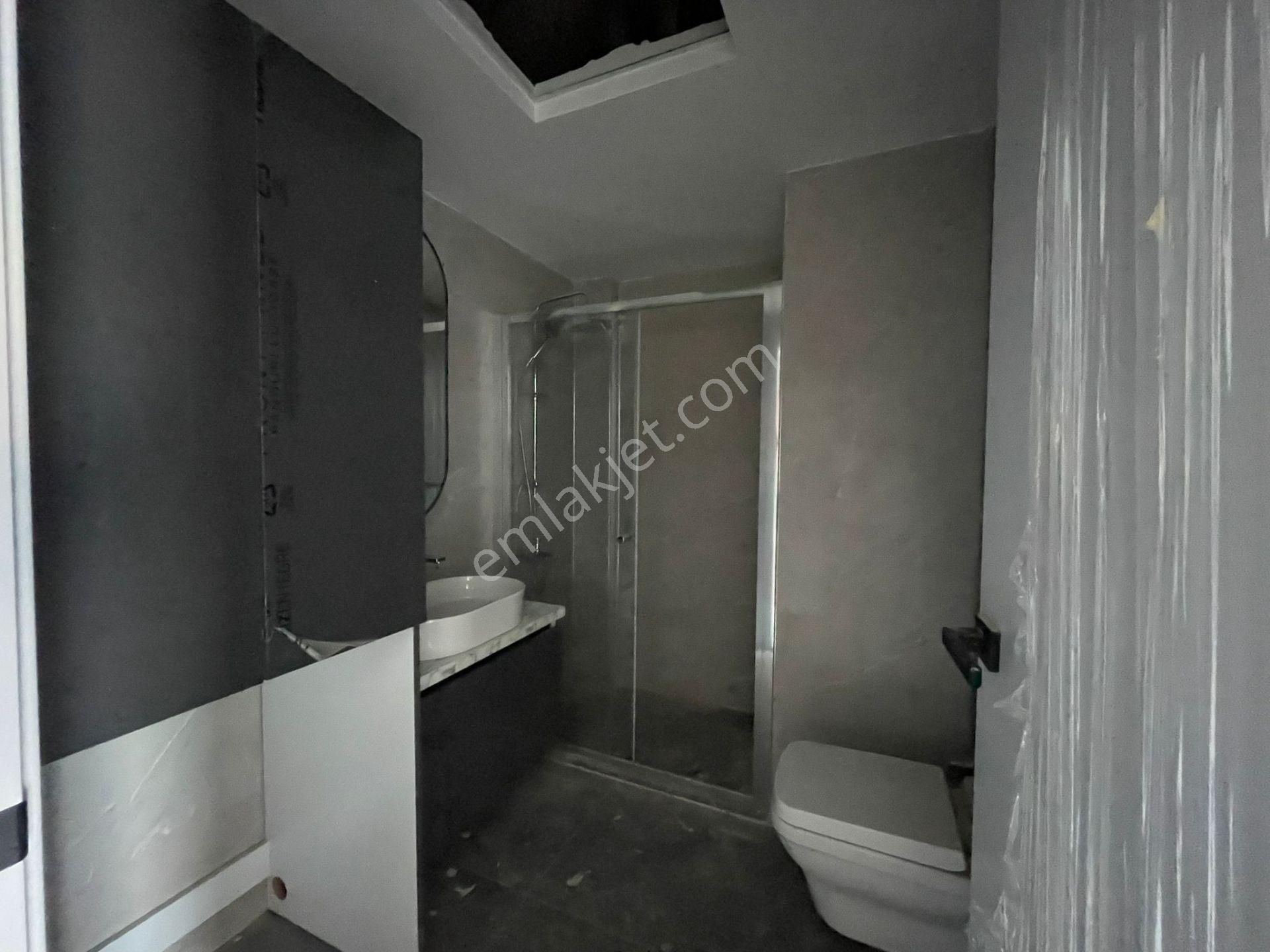 Havuzlu Site İçinde Giyinme Odalı 1+1 Daire - Görsel 26