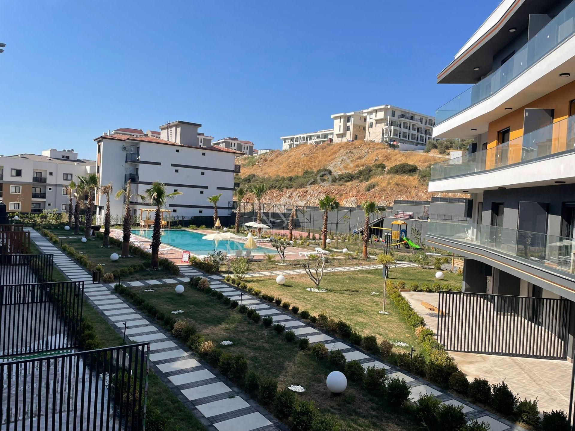 Havuzlu Site İçinde Giyinme Odalı 1+1 Daire - Görsel 13