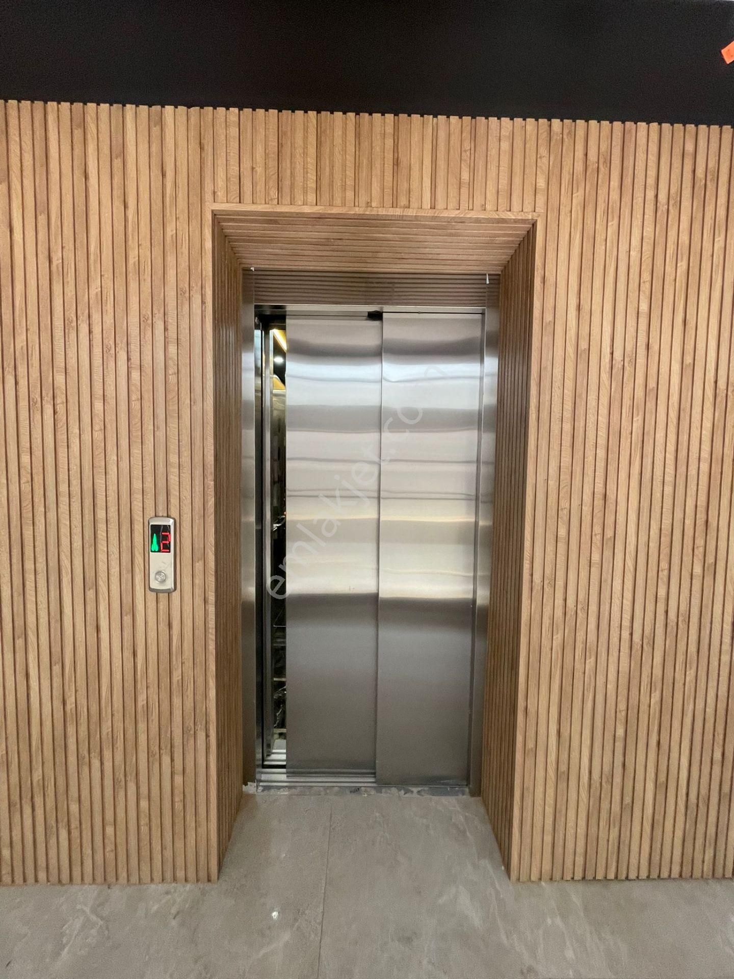 Havuzlu Site İçinde Giyinme Odalı 1+1 Daire - Görsel 12