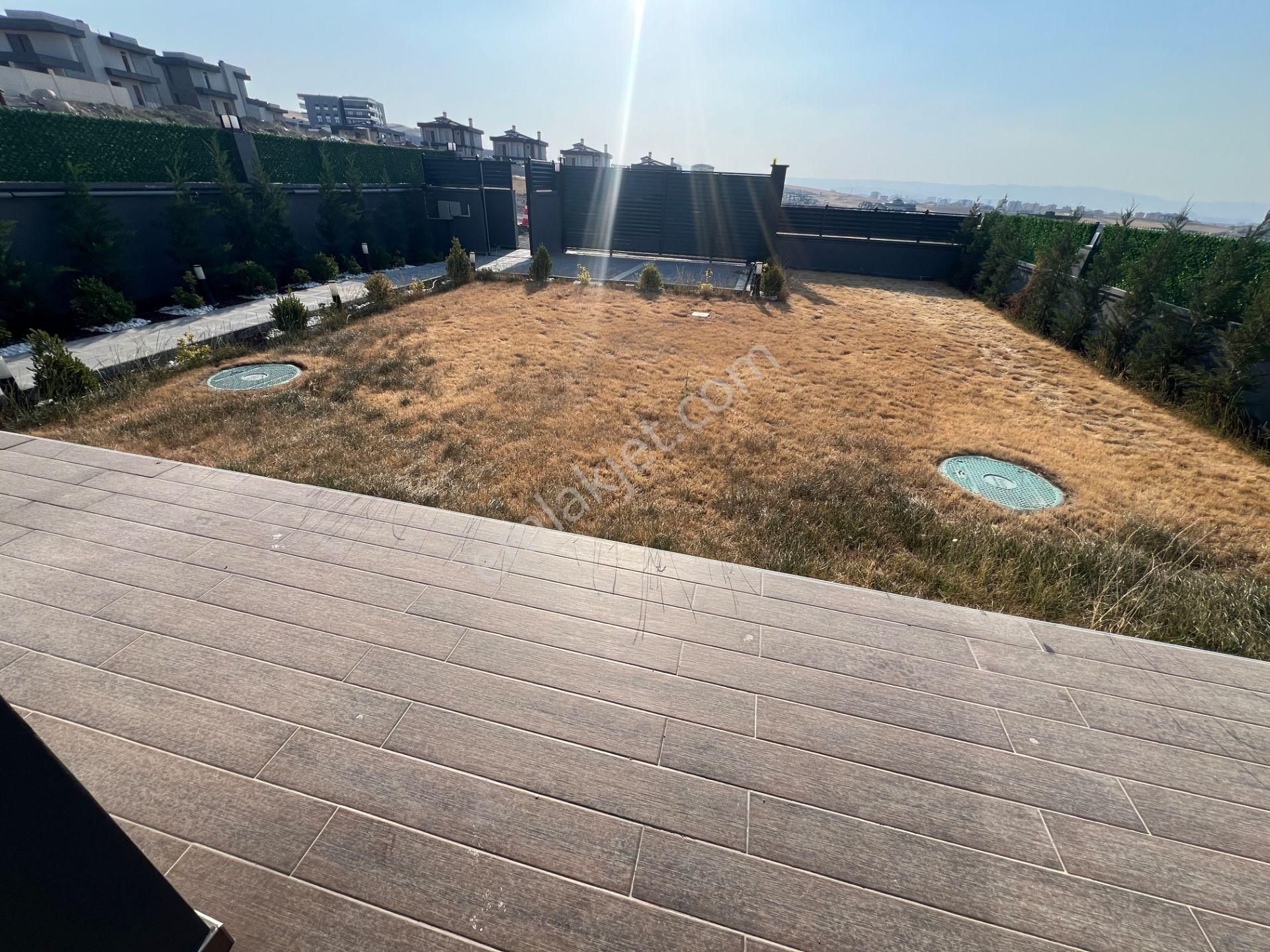 Etimesgut Yeni Baglıca Mah 3katlı Saunalı Ozel Hamamlı 5+1 Villa - Görsel 6