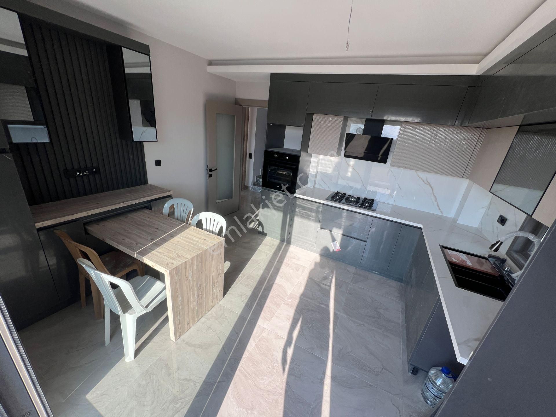 Etimesgut Yeni Baglıca Mah 3katlı Saunalı Ozel Hamamlı 5+1 Villa - Görsel 4