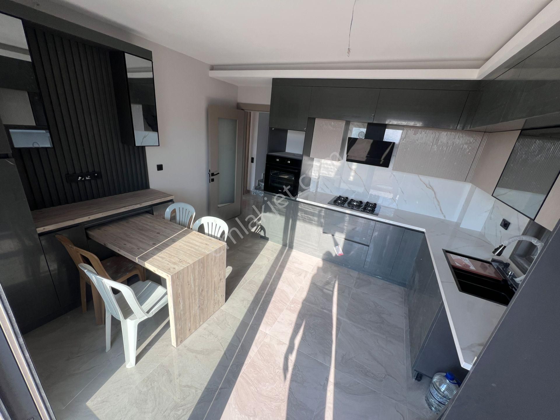 Etimesgut Yeni Baglıca Mah 3katlı Saunalı Ozel Hamamlı 5+1 Villa - Görsel 3