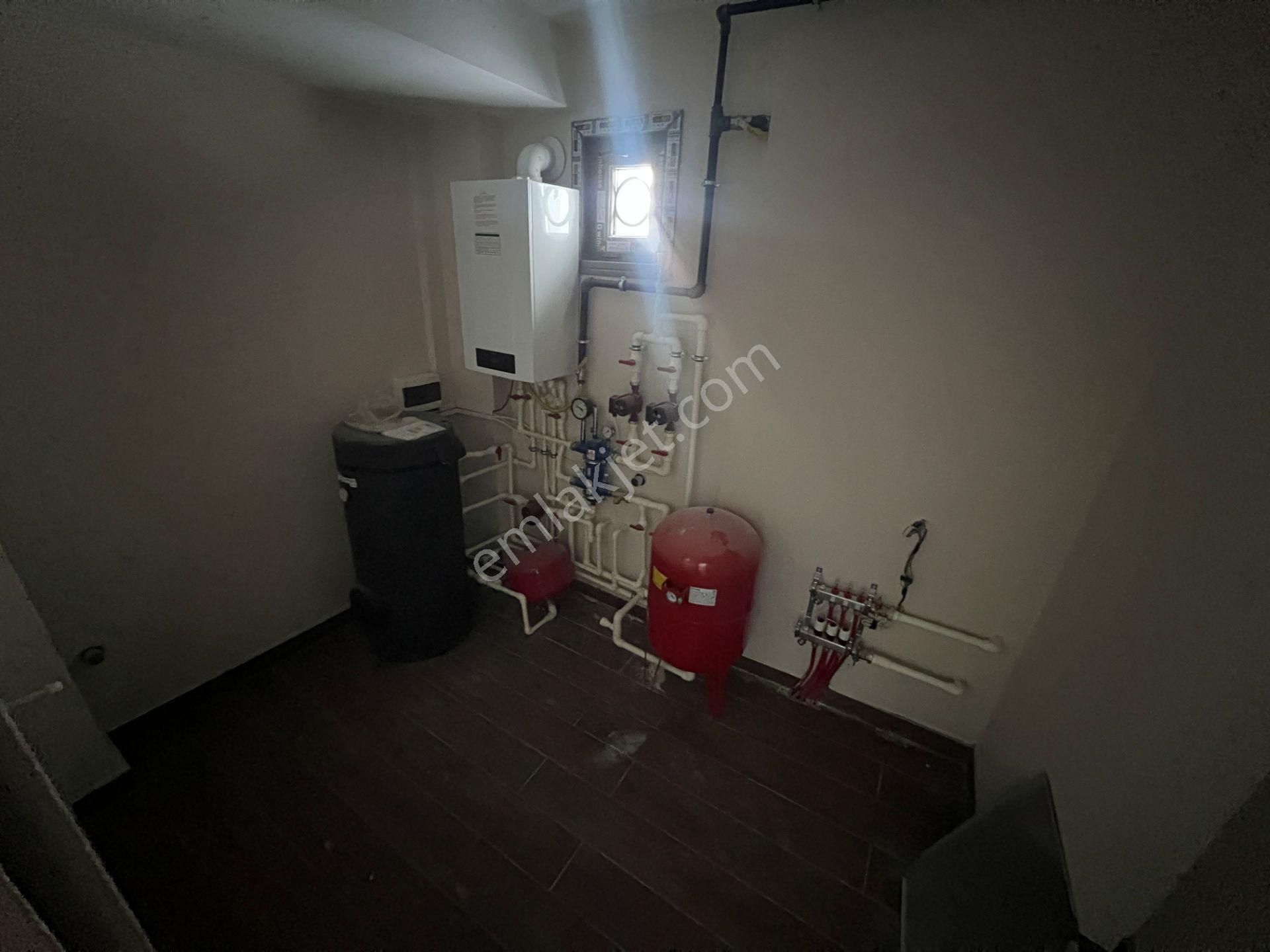 Etimesgut Yeni Baglıca Mah 3katlı Saunalı Ozel Hamamlı 5+1 Villa - Görsel 26