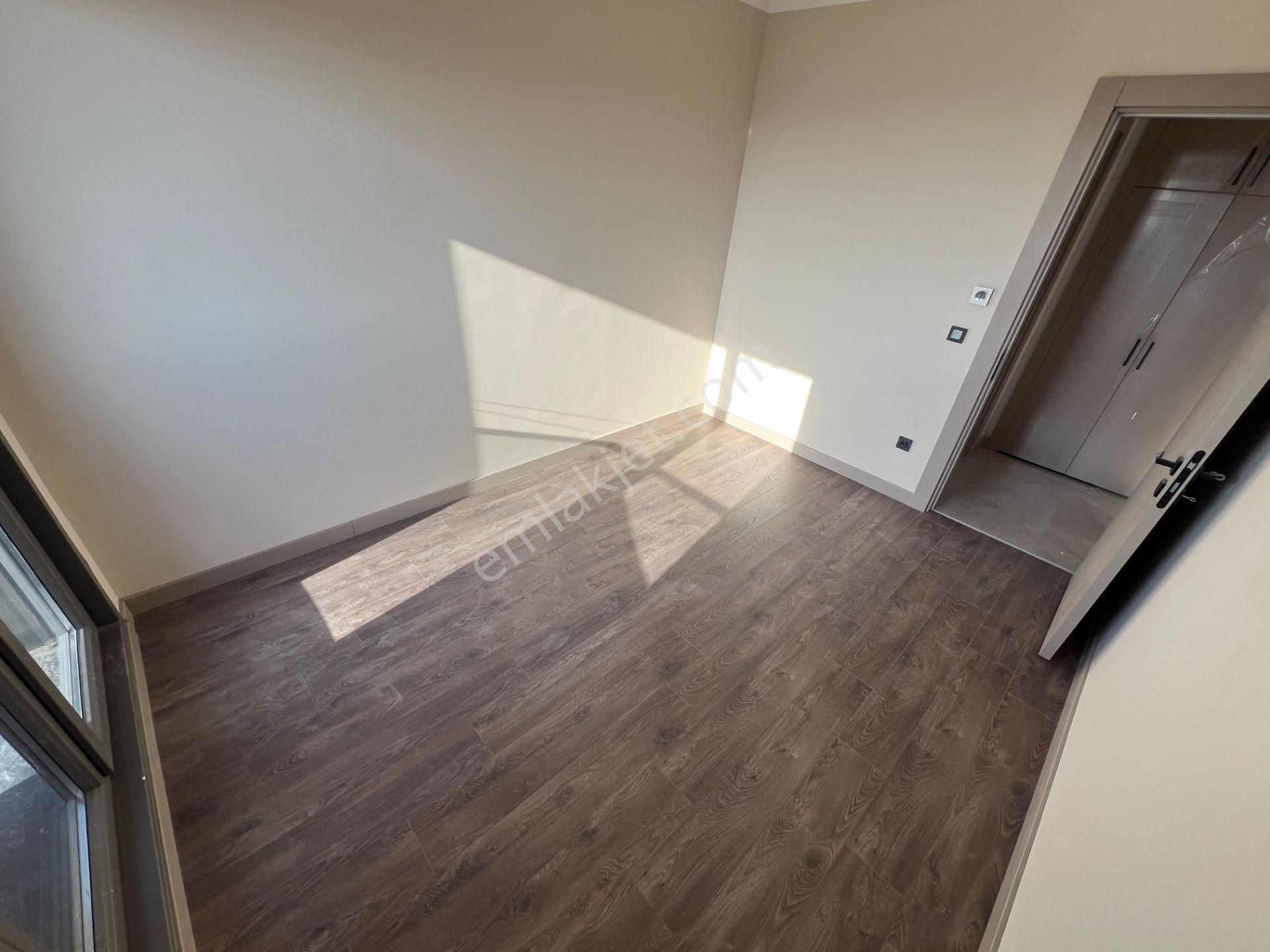 Etimesgut Yeni Baglıca Mah 3katlı Saunalı Ozel Hamamlı 5+1 Villa - Görsel 35