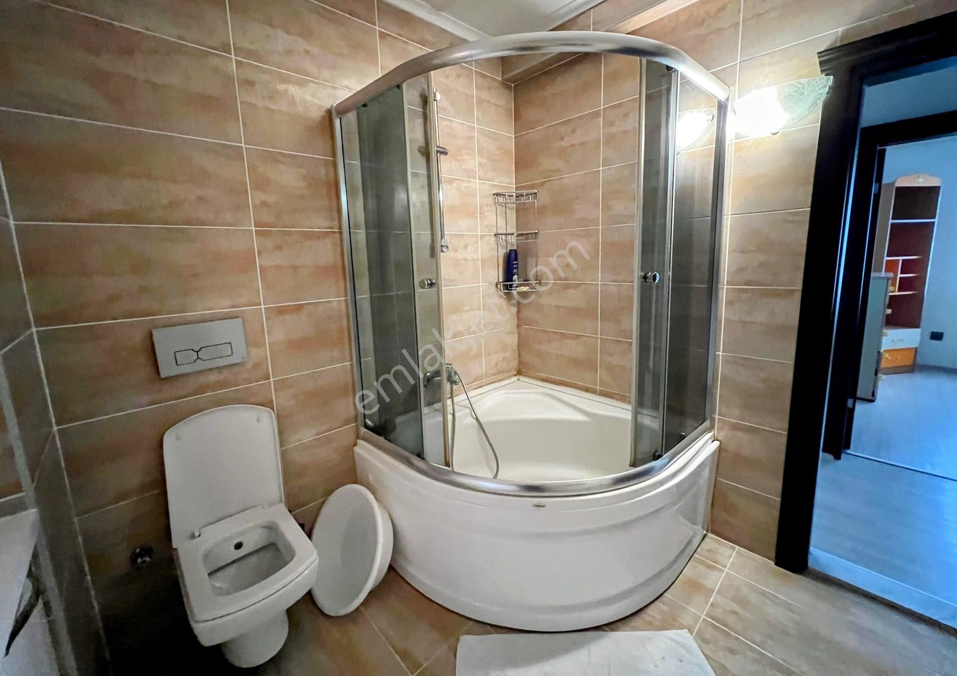 Yomra Kaşüstü'nde Kiralık 3+1 Lüks Daire, 170 M², Doğa Manzaralı, Site İçinde - Görsel 20