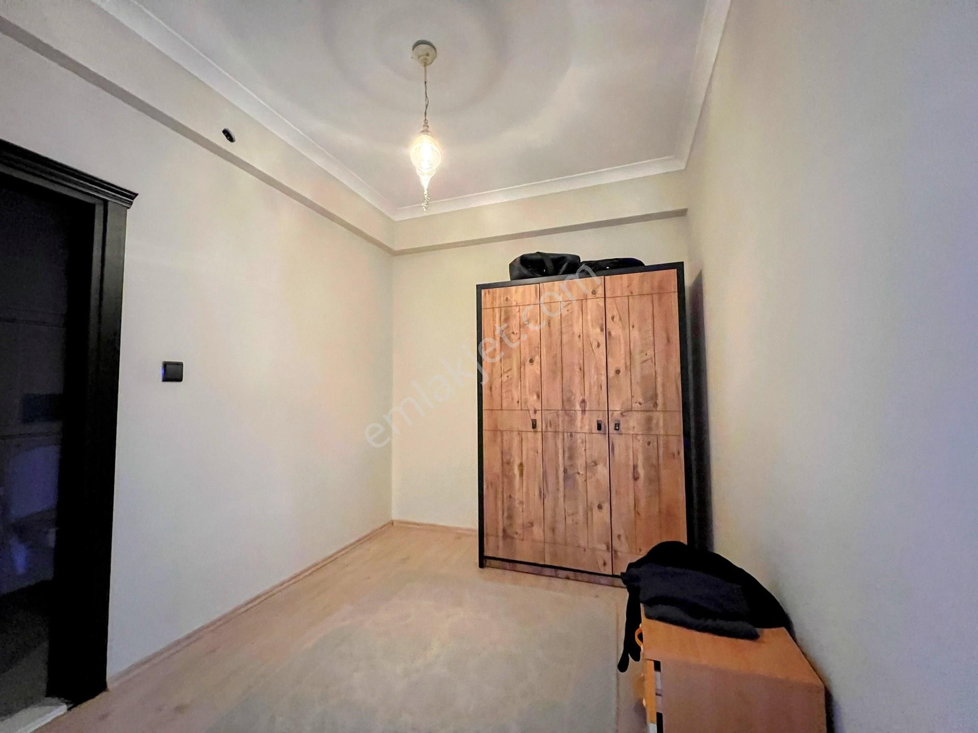 Yomra Kaşüstü'nde Kiralık 3+1 Lüks Daire, 170 M², Doğa Manzaralı, Site İçinde - Görsel 12