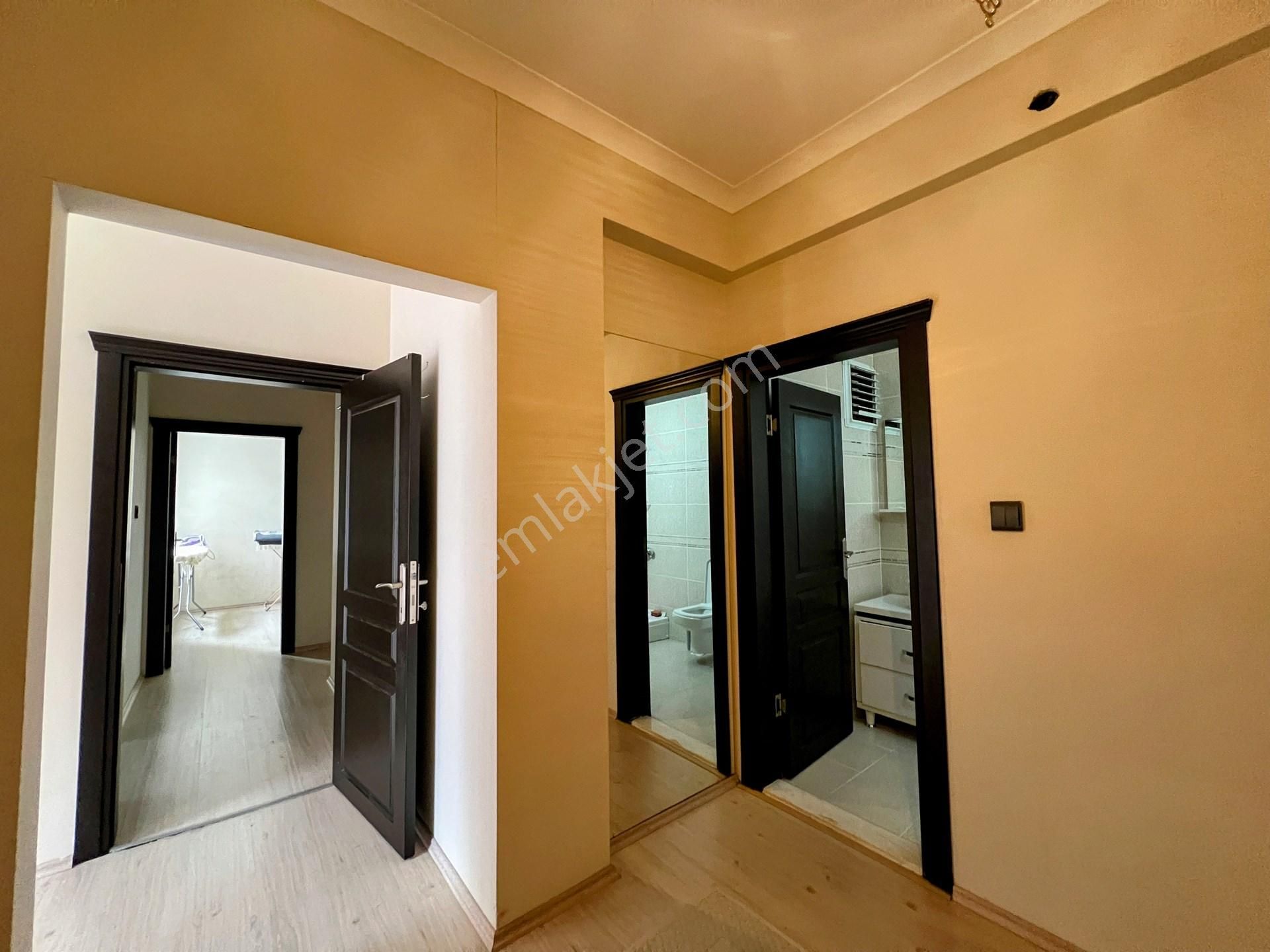 Yomra Kaşüstü'nde Kiralık 3+1 Lüks Daire, 170 M², Doğa Manzaralı, Site İçinde - Görsel 17