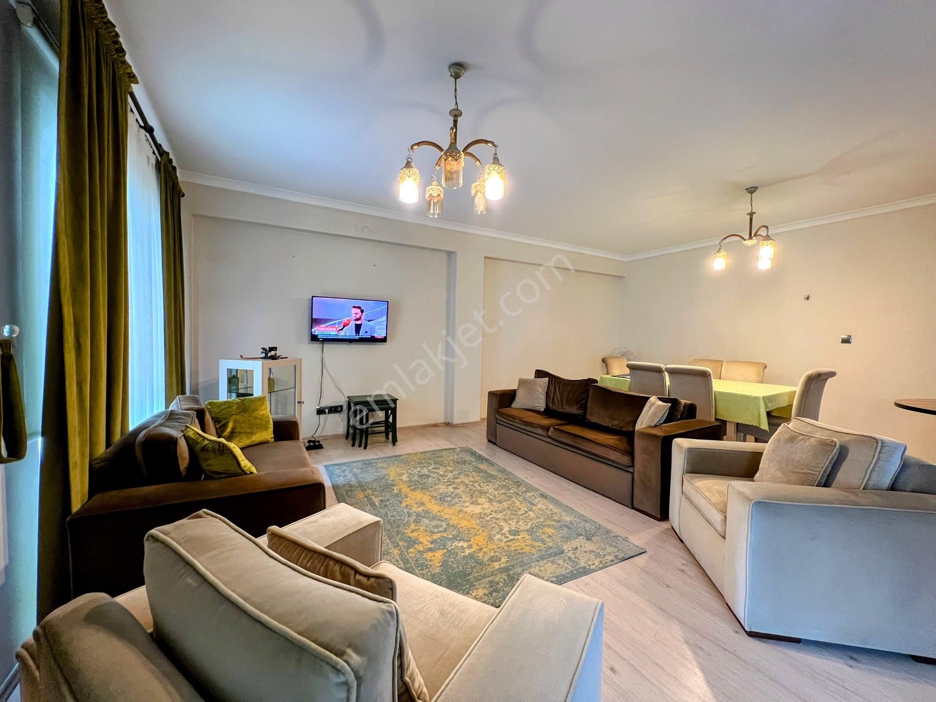 Yomra Kaşüstü'nde Kiralık 3+1 Lüks Daire, 170 M², Doğa Manzaralı, Site İçinde - Görsel 7