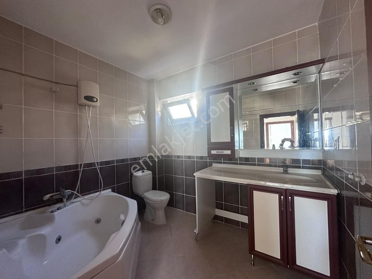 Kazdağları Sitesinde Kiralık 3+1 Villa - Görsel 18