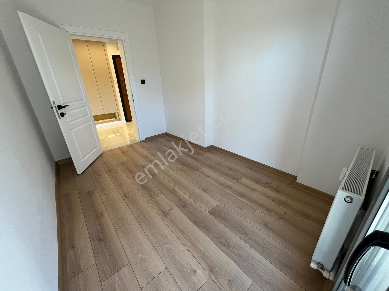 Asil'den Göztepe'de Cadde Üzeri 150 M2 Lüks Yapılı Köşe Arakat - Görsel 24