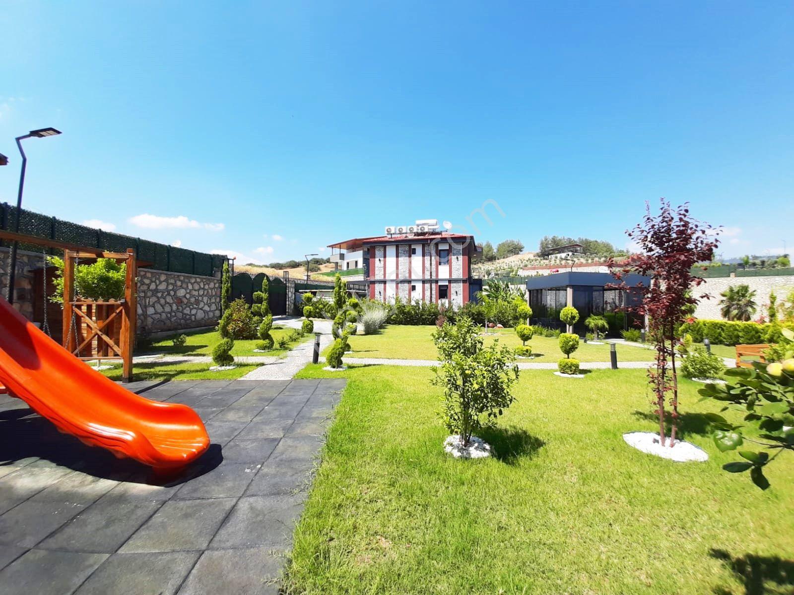Bayram Hacılı'da Panaromik Göl Manzaralı Bağımsız Ultra Lüx Sıfır 4+1 Villa !!! - Görsel 31