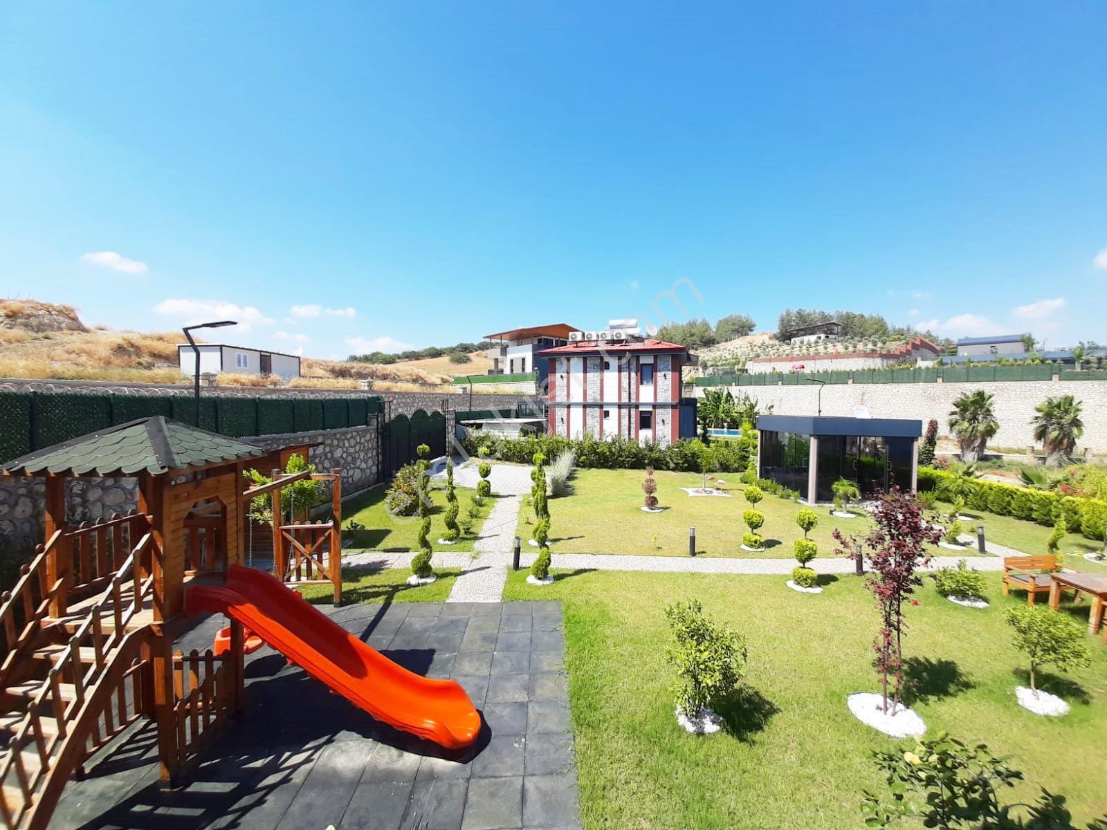 Bayram Hacılı'da Panaromik Göl Manzaralı Bağımsız Ultra Lüx Sıfır 4+1 Villa !!! - Görsel 25