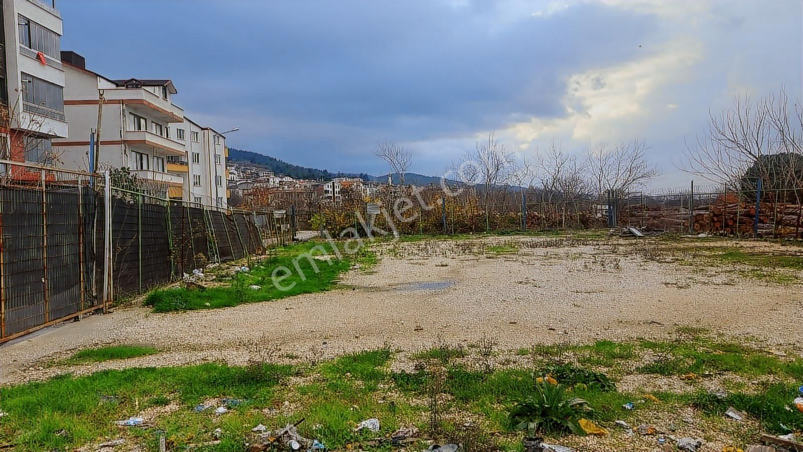 Çalı Merkezde Etrafı Çevrili Kiralık 866 M2 Arazi - Görsel 10