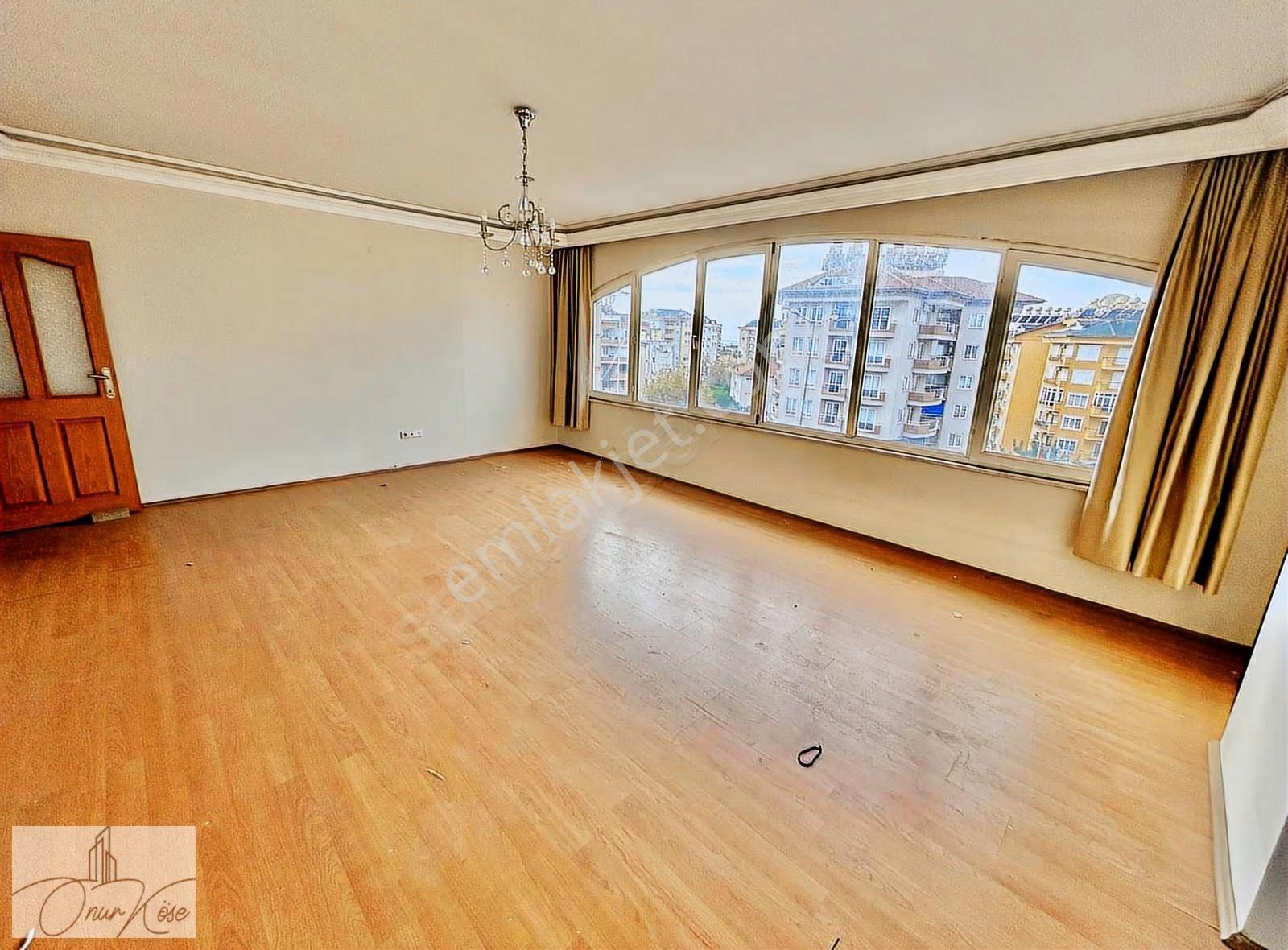 Alanya Merkezde Ofis/daire Kullanımına Uygun 4+1 Satılık Daire - Görsel 4