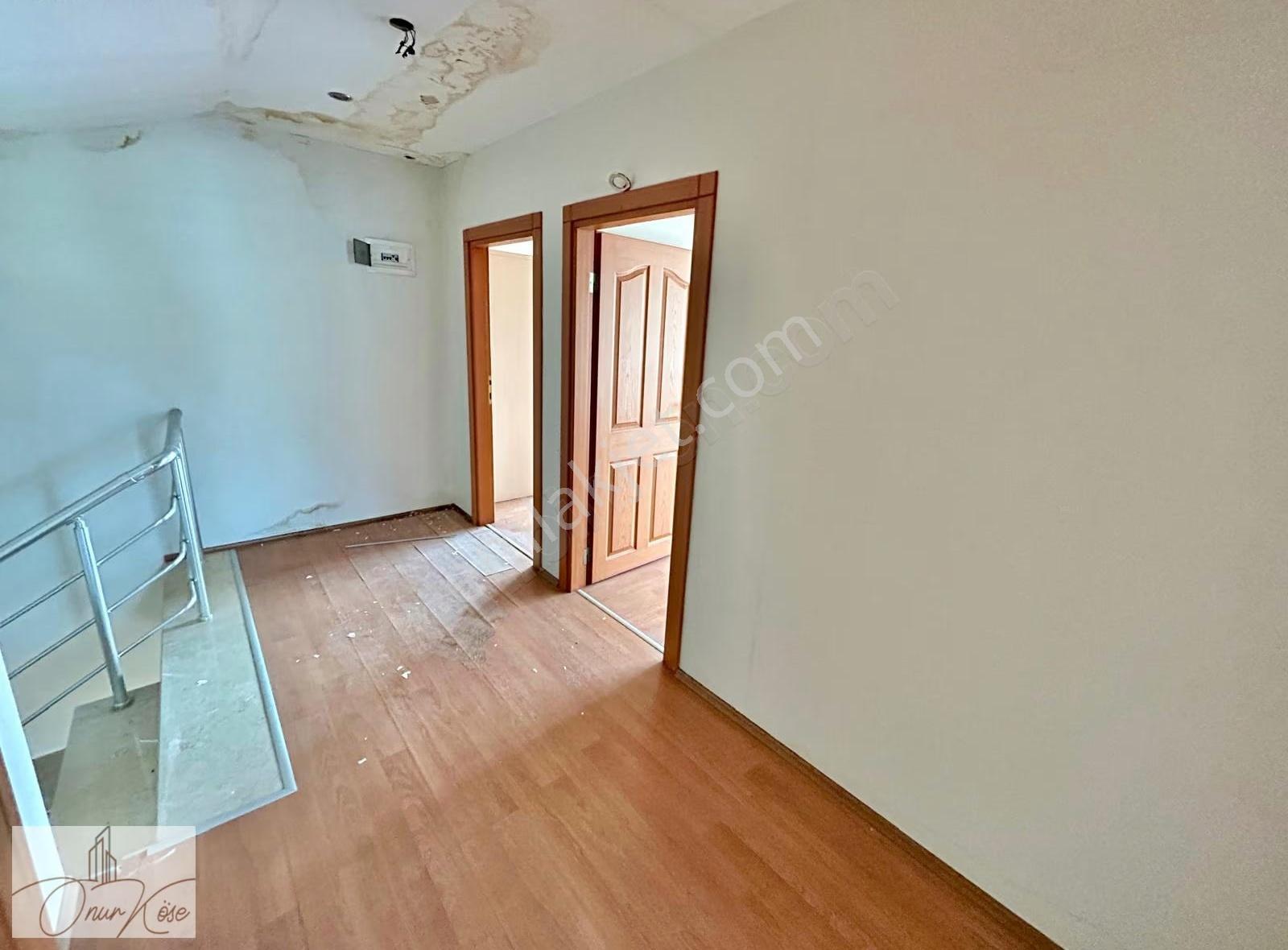 Alanya Merkezde Ofis/daire Kullanımına Uygun 4+1 Satılık Daire - Görsel 26
