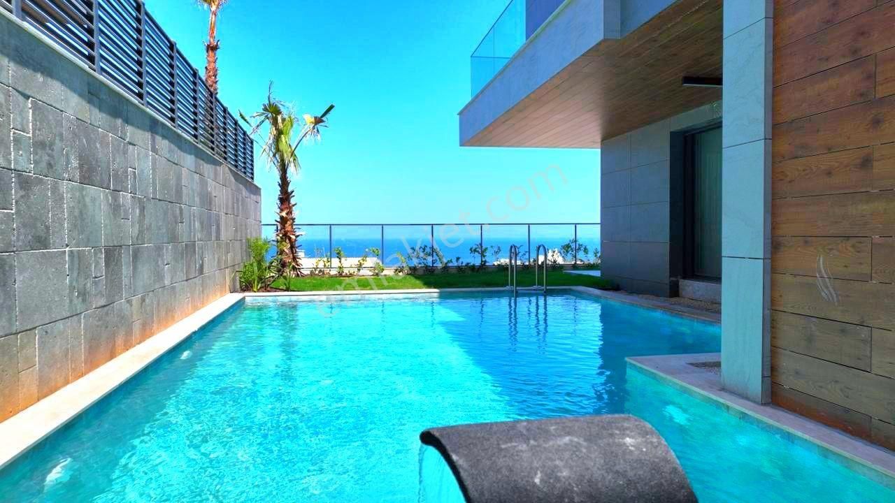 Kuşadası Merkezde Özel Açık Ve Kapalı Havuzlu Ultra Lüks Sıfır Villa - Görsel 3