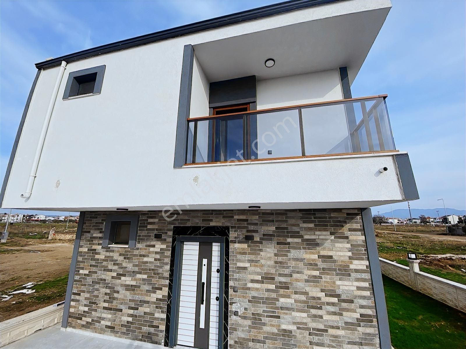 Rw Nefes'ten Altınova'da Deniz Manzaralı 3+1 Villa - Görsel 8