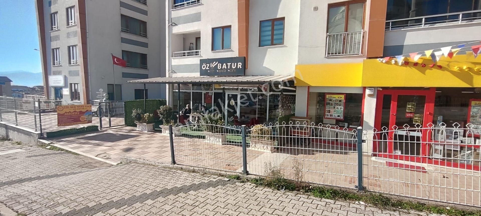 Yenikent Safir Konaklarında Devren Satılık Dükkan - Görsel 2