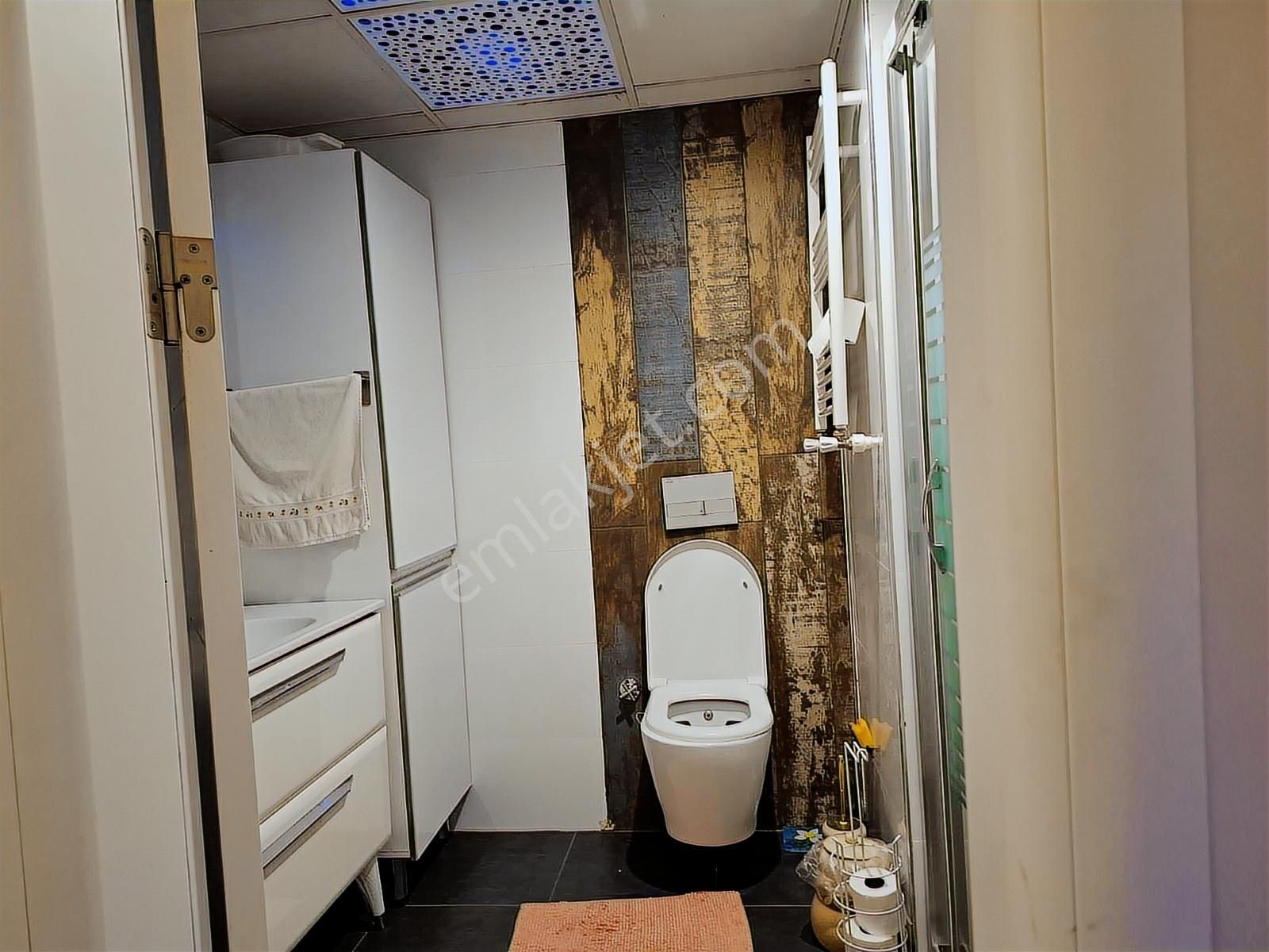 Rw Akar'dan İzmir Caddesinde Havuzlu K.otoparlı Sitede 4+1 Daire - Görsel 5