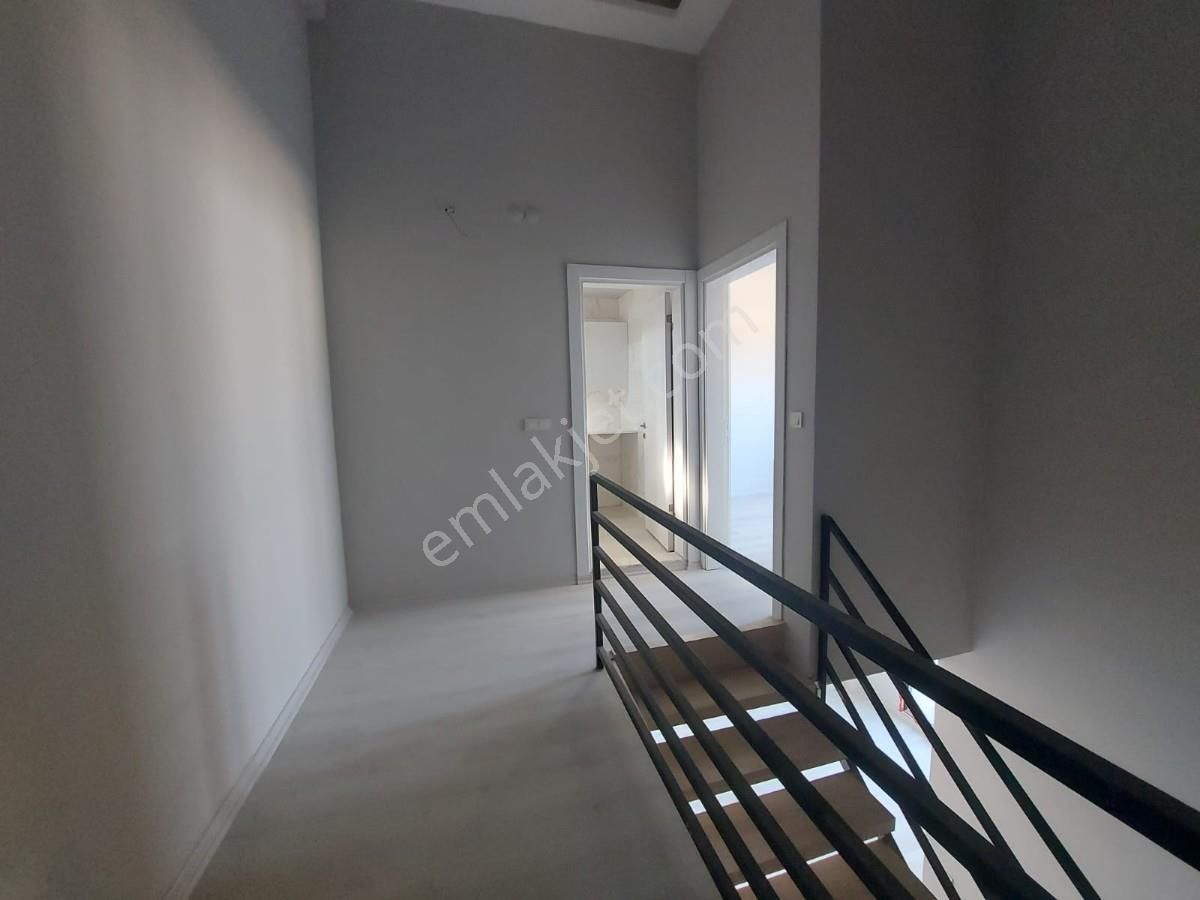 Havuzlu Site İçerisinde Lüks 2+1 Satılık Teras Dubleksi - Görsel 9