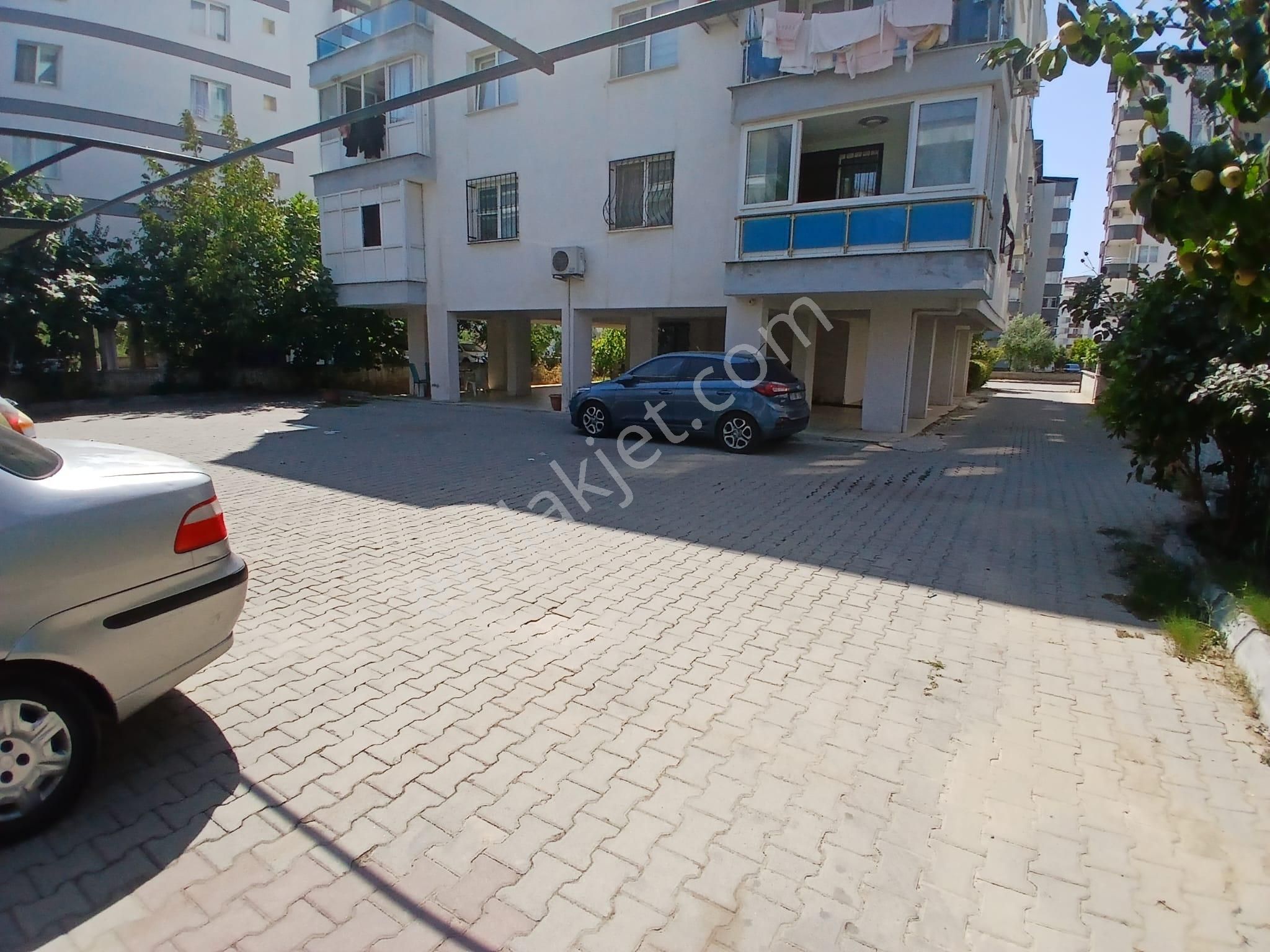 Göçmen Gayrimenkul'den Yeşil Mah.2+1 Satılık Daire - Görsel 3