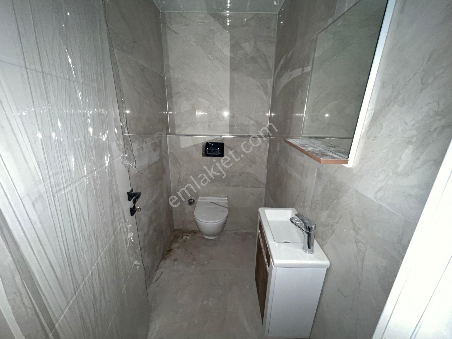 Baglıcada 550m2 3katlı Turk Hamamlı İçten Asansörlü 6+1 Villa - Görsel 18