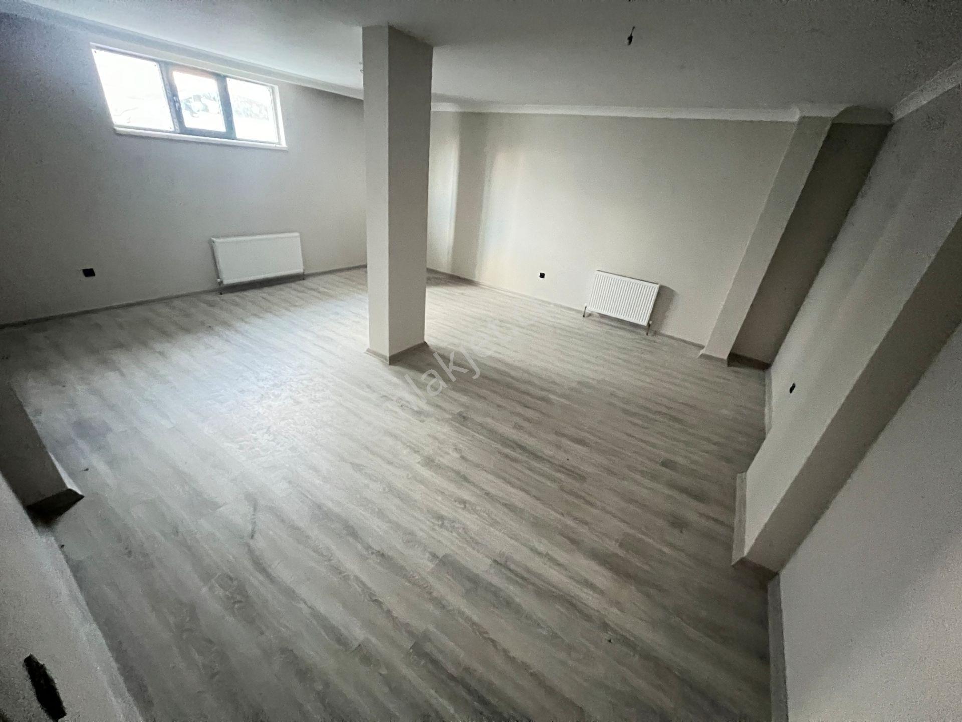 Baglıcada 550m2 3katlı Turk Hamamlı İçten Asansörlü 6+1 Villa - Görsel 20