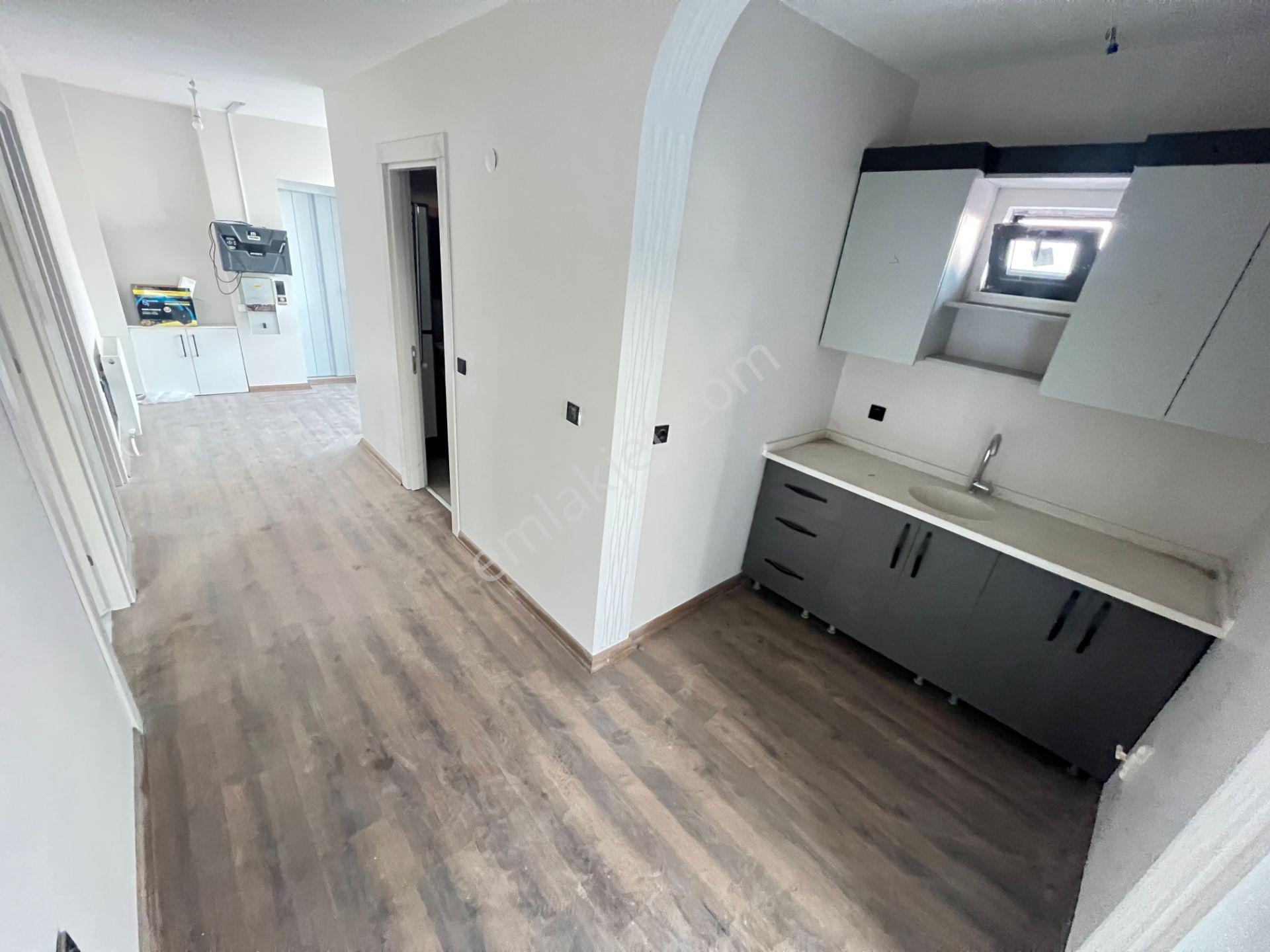 Baglıcada 550m2 3katlı Turk Hamamlı İçten Asansörlü 6+1 Villa - Görsel 34