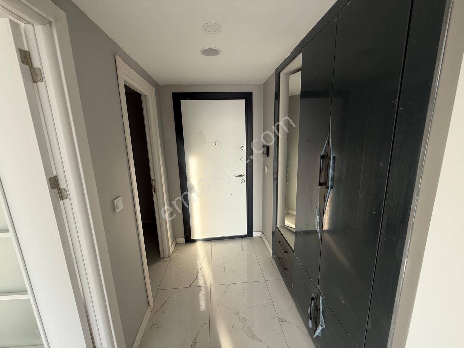 Bağcılar Güneşli Homes Sitesinde Boş Arakat 3+1 Satılık Daire - Görsel 8