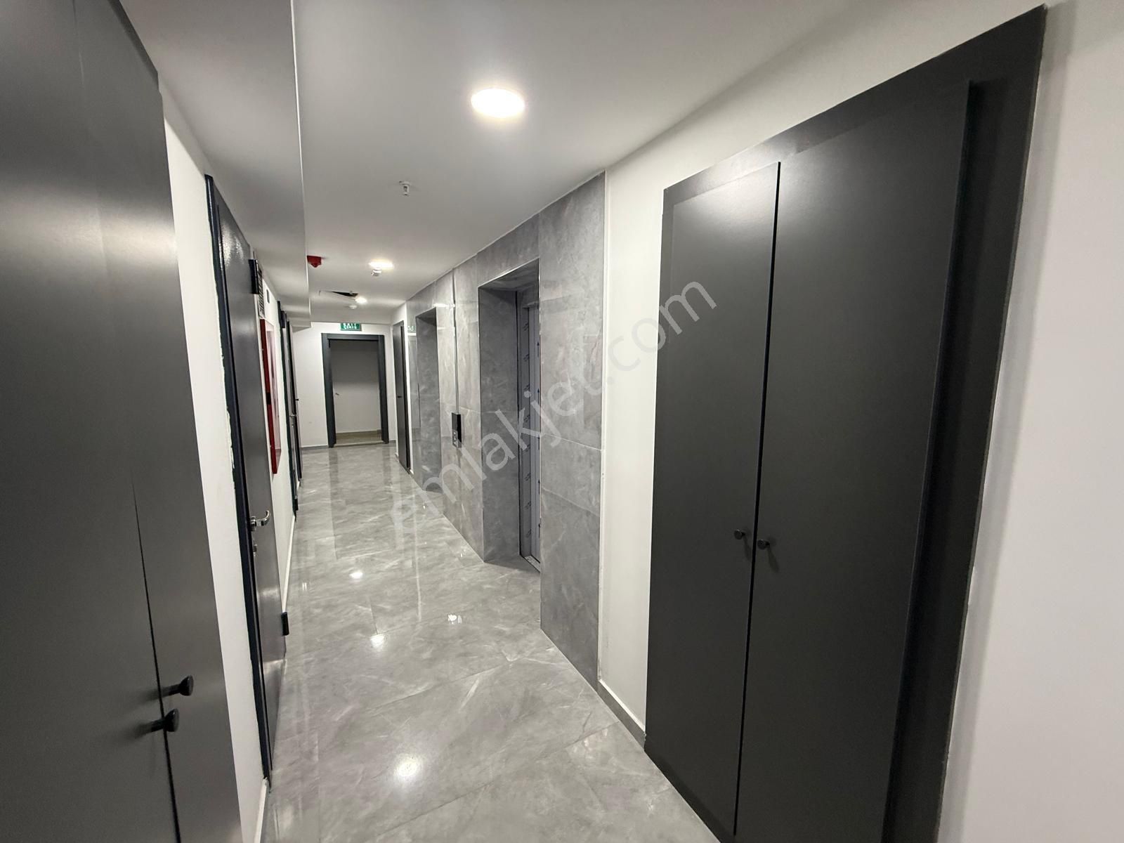 Bağcılar Güneşli Homes Sitesinde Boş Arakat 3+1 Satılık Daire - Görsel 7