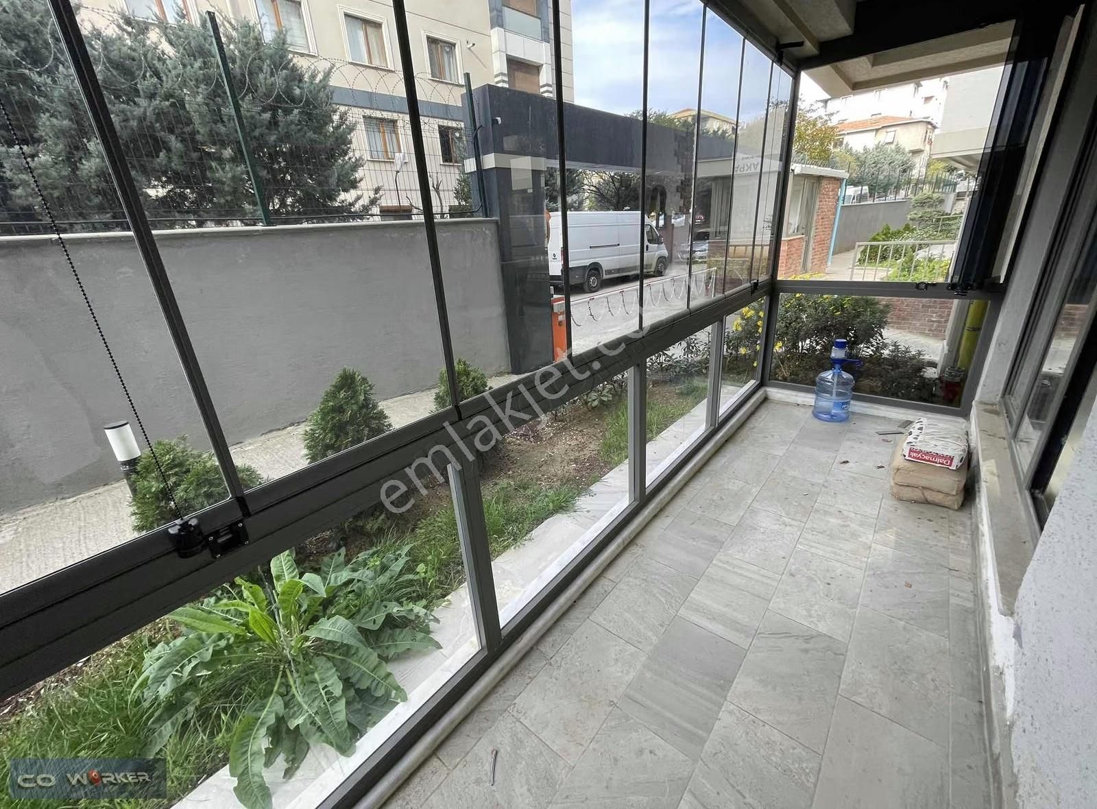 Norm Yakacık'da Site İçinde Ön & Arka Bahçeli Ferah 3+1