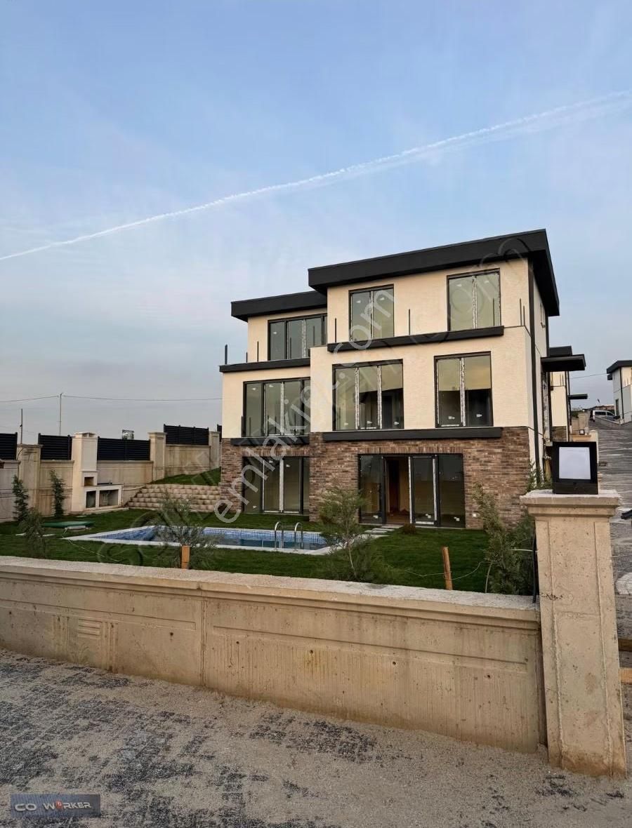 540 M² Bahçeli Müstakil Tripleks Villa Özel Havuz & Güvenlik - Görsel 7