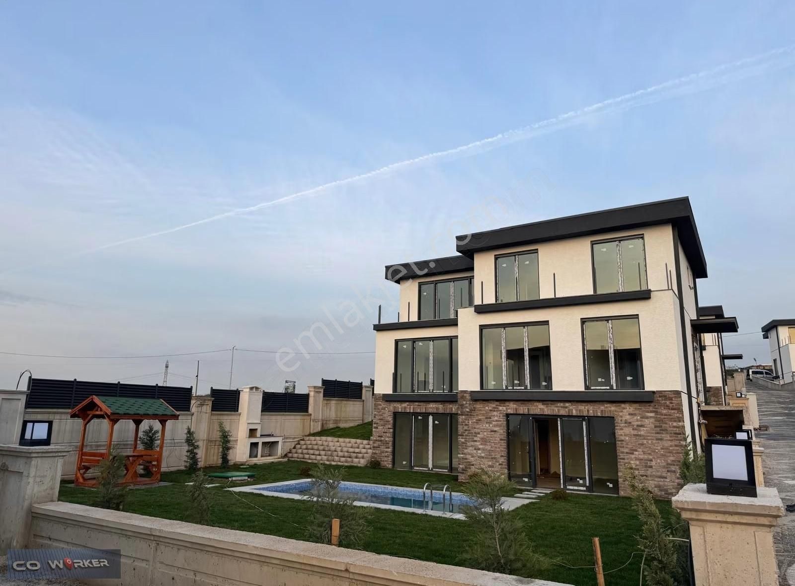 540 M² Bahçeli Müstakil Tripleks Villa Özel Havuz & Güvenlik - Görsel 5