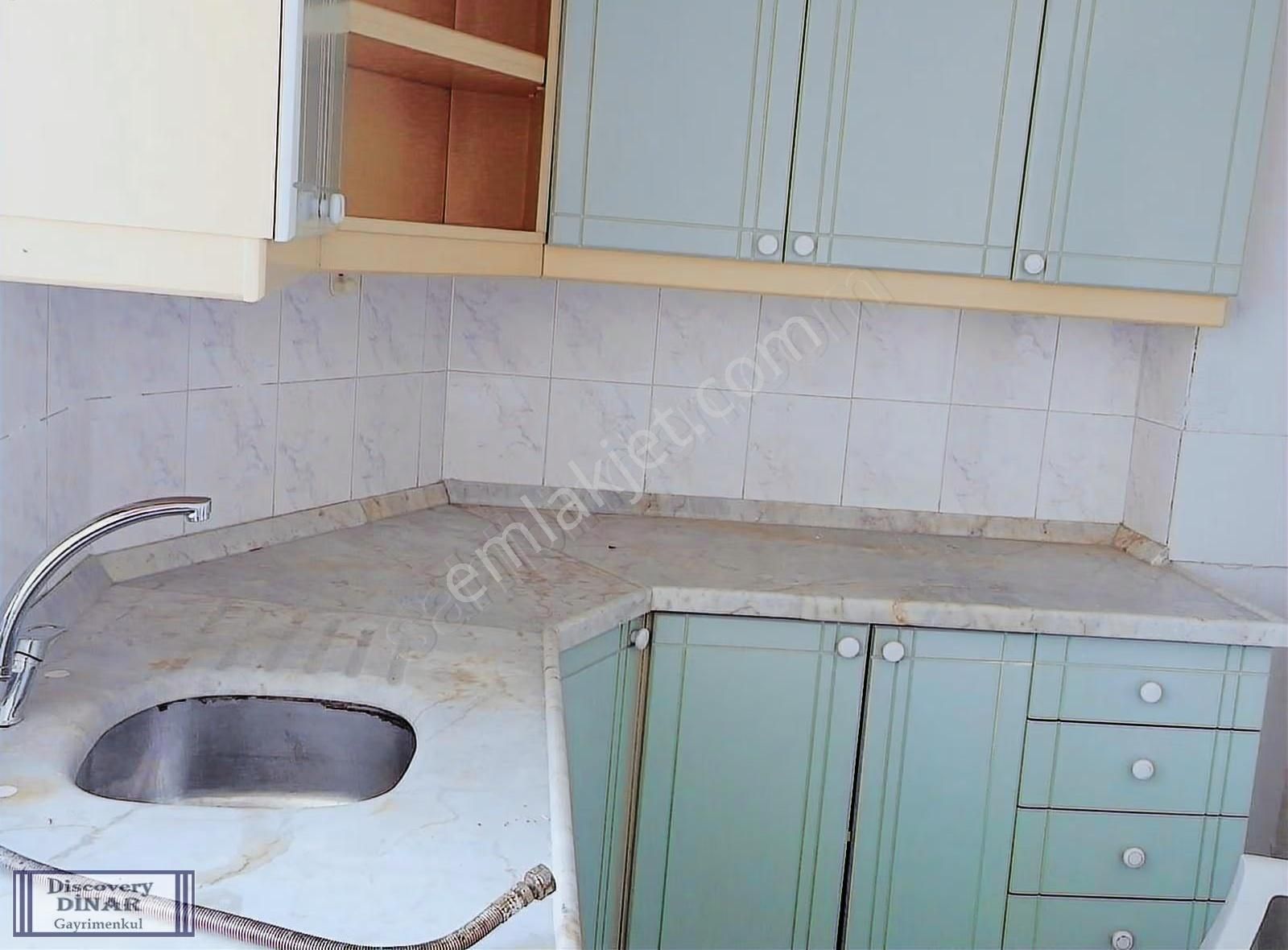 Büyükçekmece De Satılık Ara Kat Daire