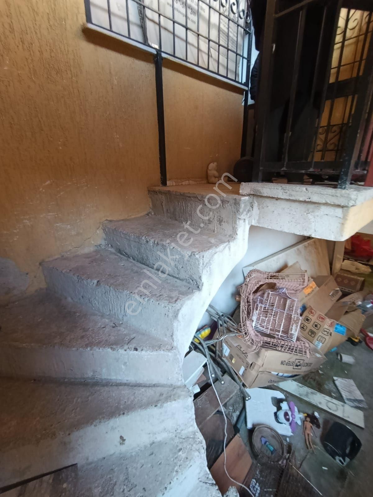 Esendere Şehitler Mahallesi'nde 2+1 Kapalı Mutfak Giriş Altı - Görsel 19