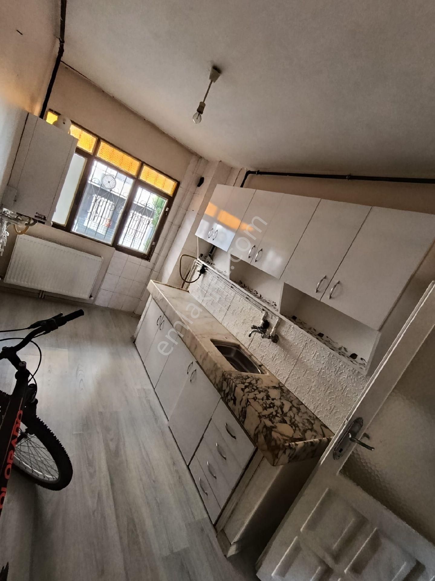 Esendere Şehitler Mahallesi'nde 2+1 Kapalı Mutfak Giriş Altı - Görsel 4