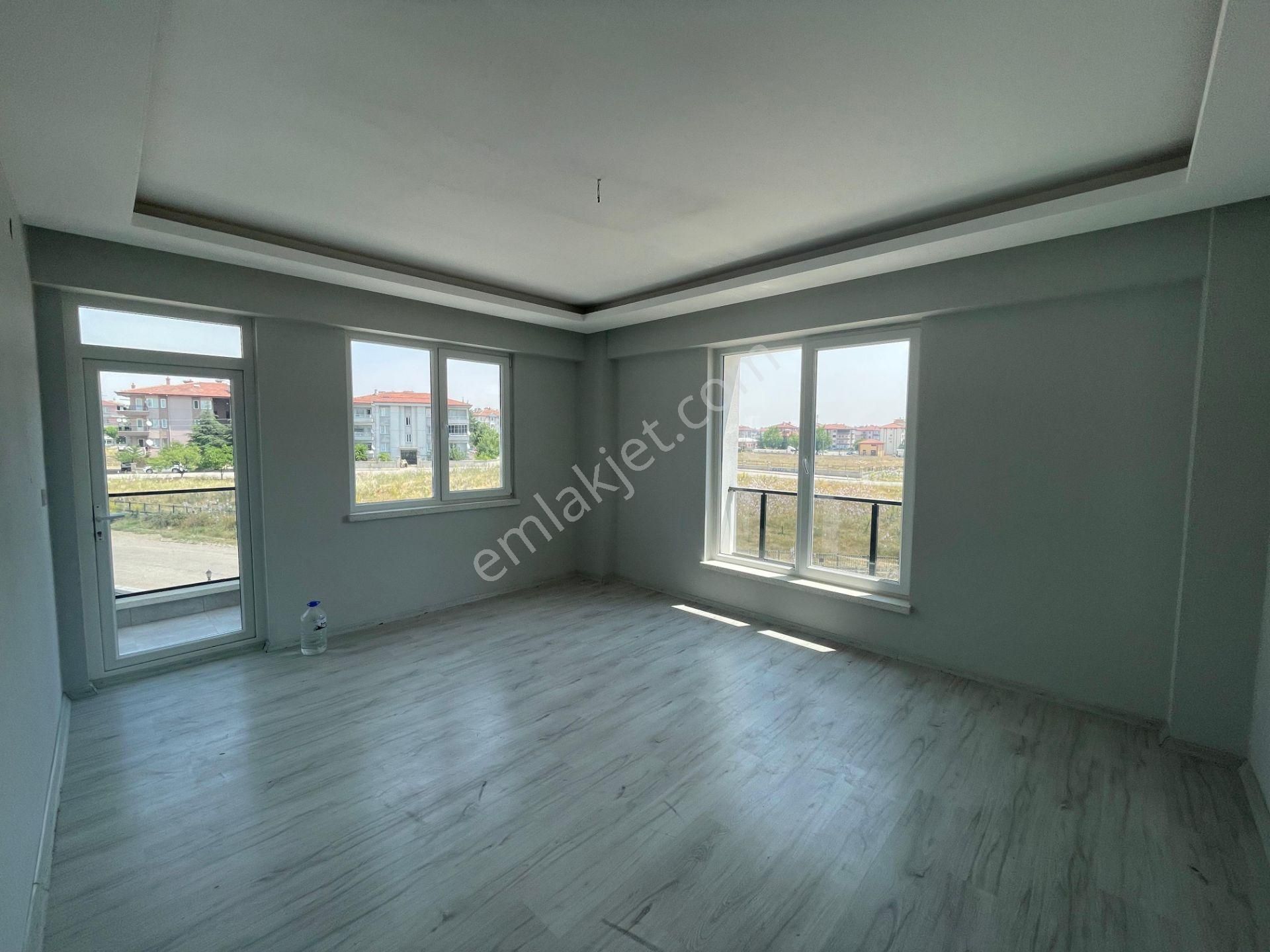 Afyon Üçok Emlaktan Kanlıca Mah Satılık Sıfır Ayarında Lüx 3+1 Daire - Görsel 19